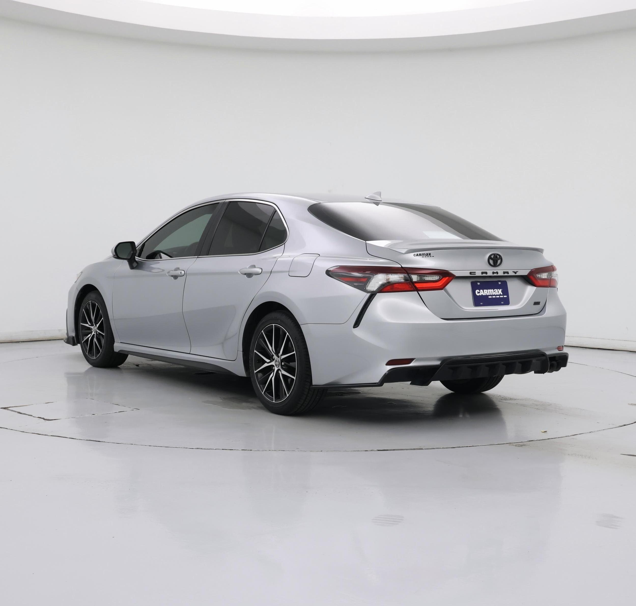 Thumbnail: 2022 Toyota Camry - 2