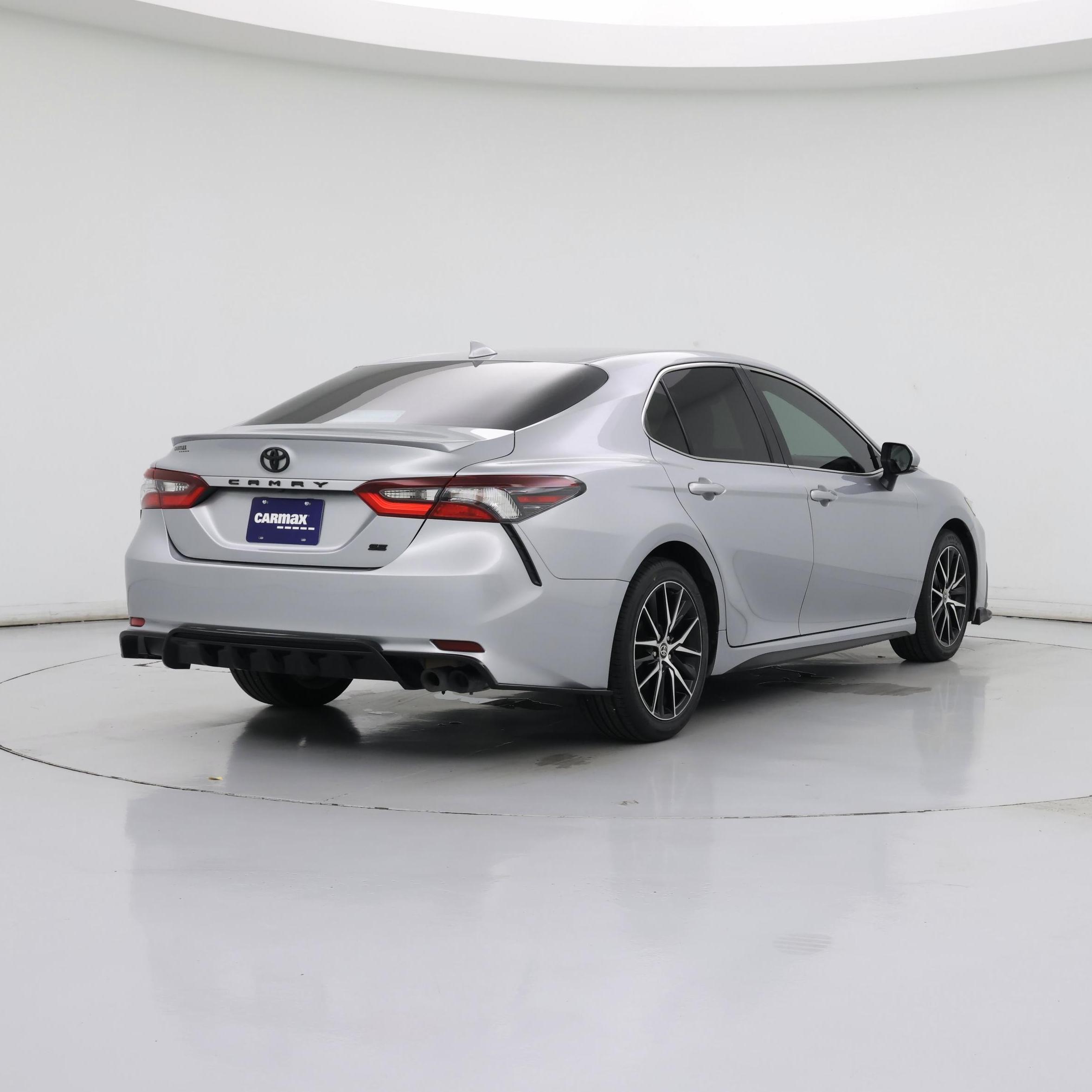 Thumbnail: 2022 Toyota Camry - 8