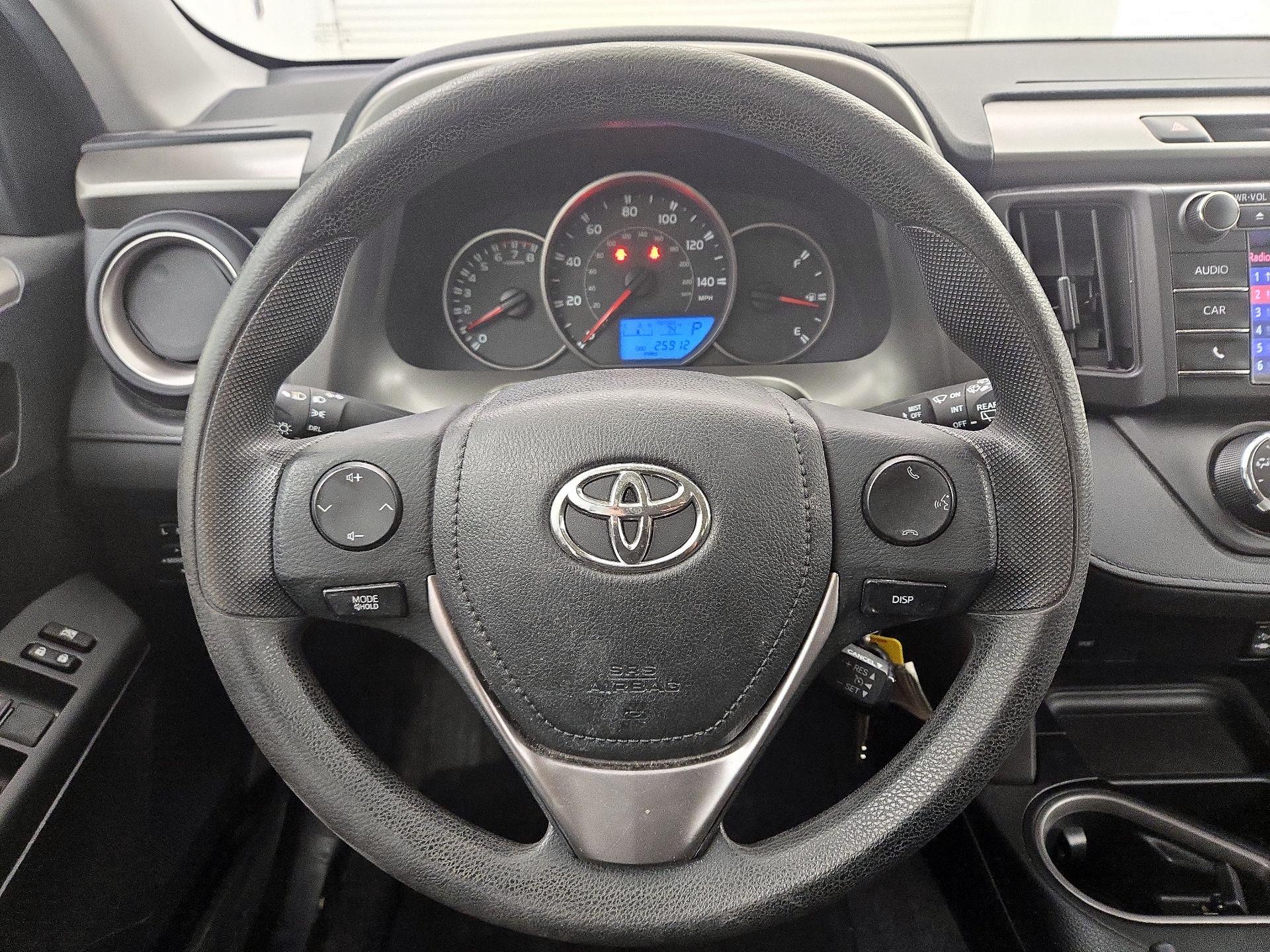 Thumbnail: 2016 Toyota RAV4 - 10