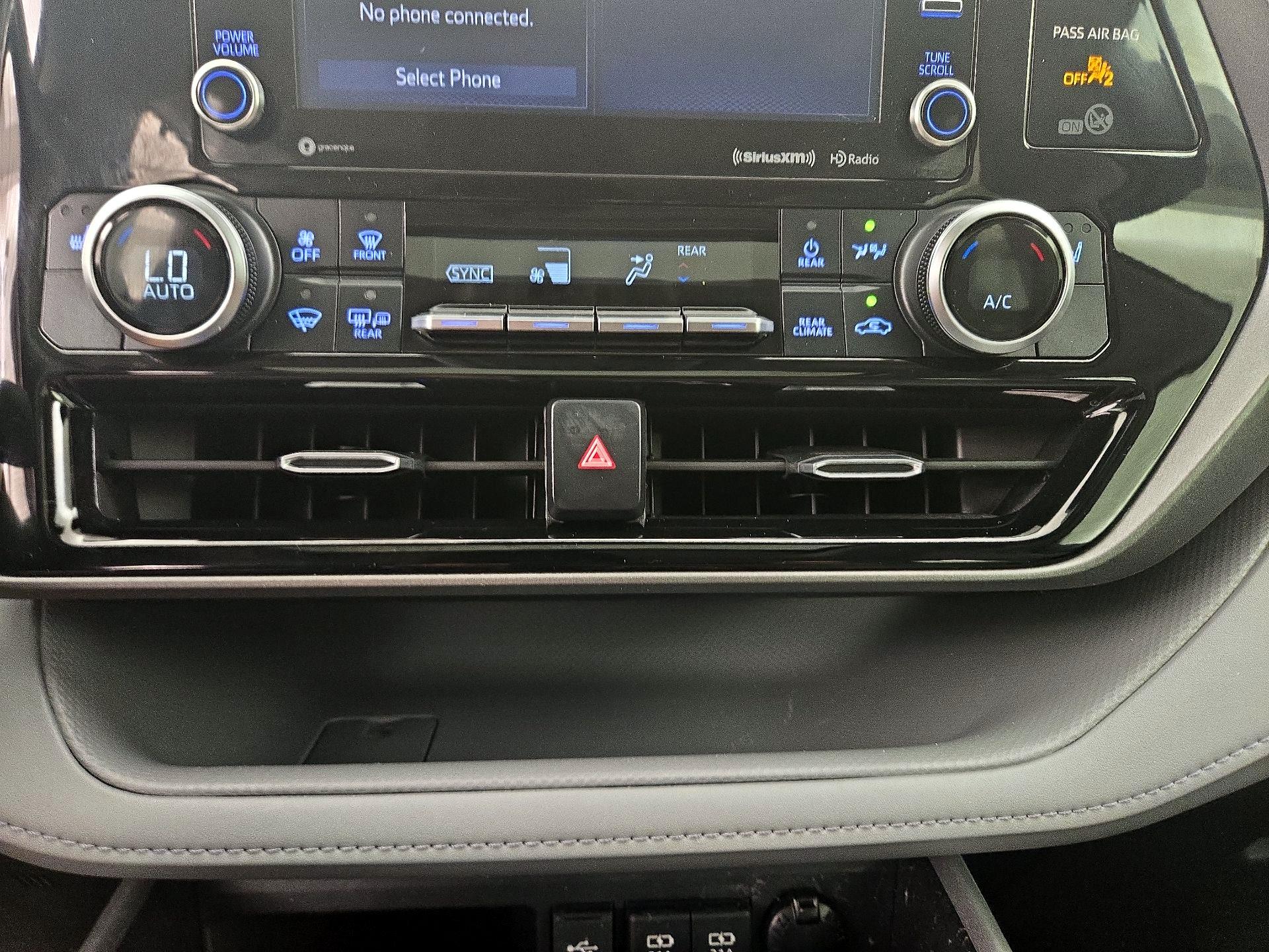 Thumbnail: 2020 Toyota Highlander - 16