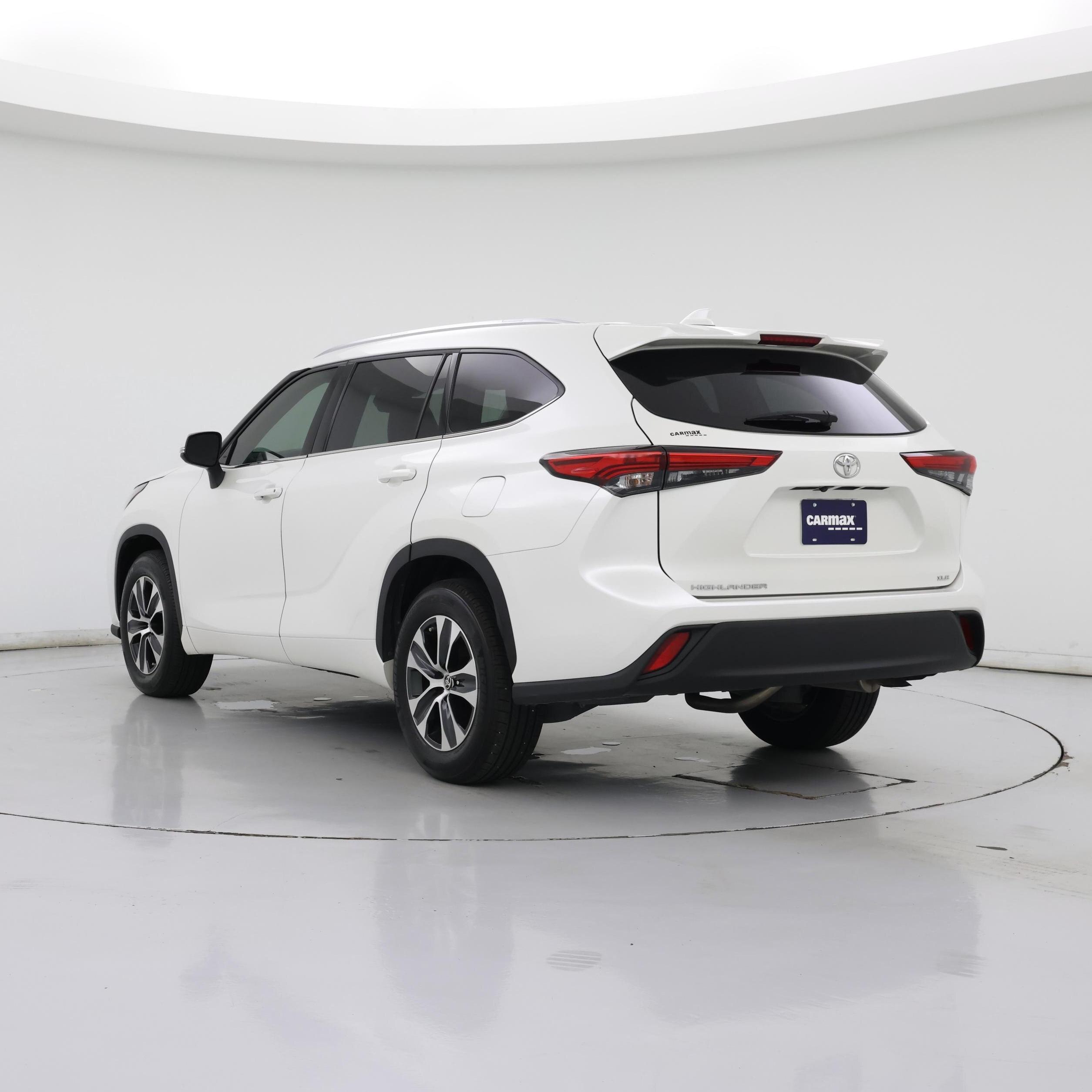 Thumbnail: 2020 Toyota Highlander - 2