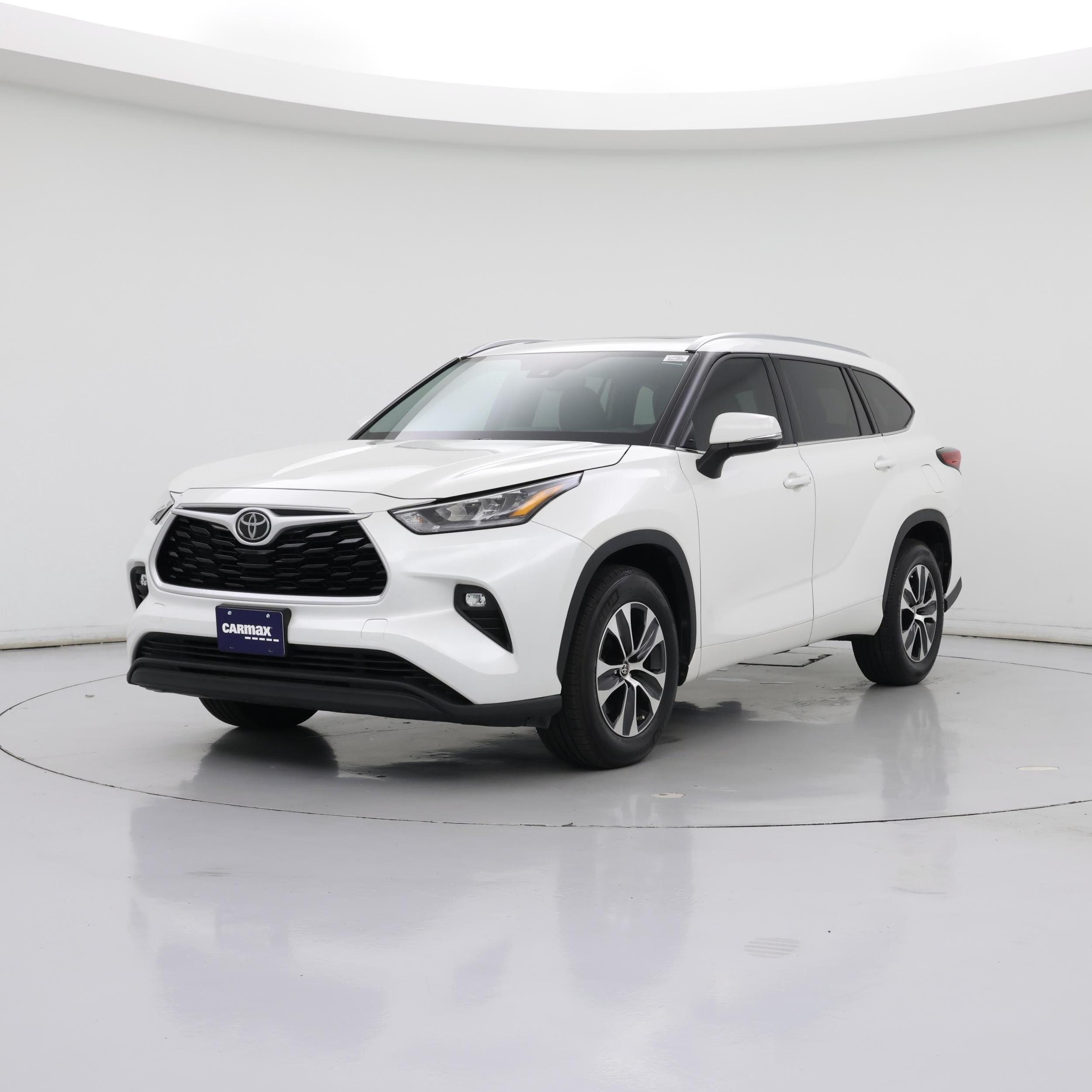 Thumbnail: 2020 Toyota Highlander - 4