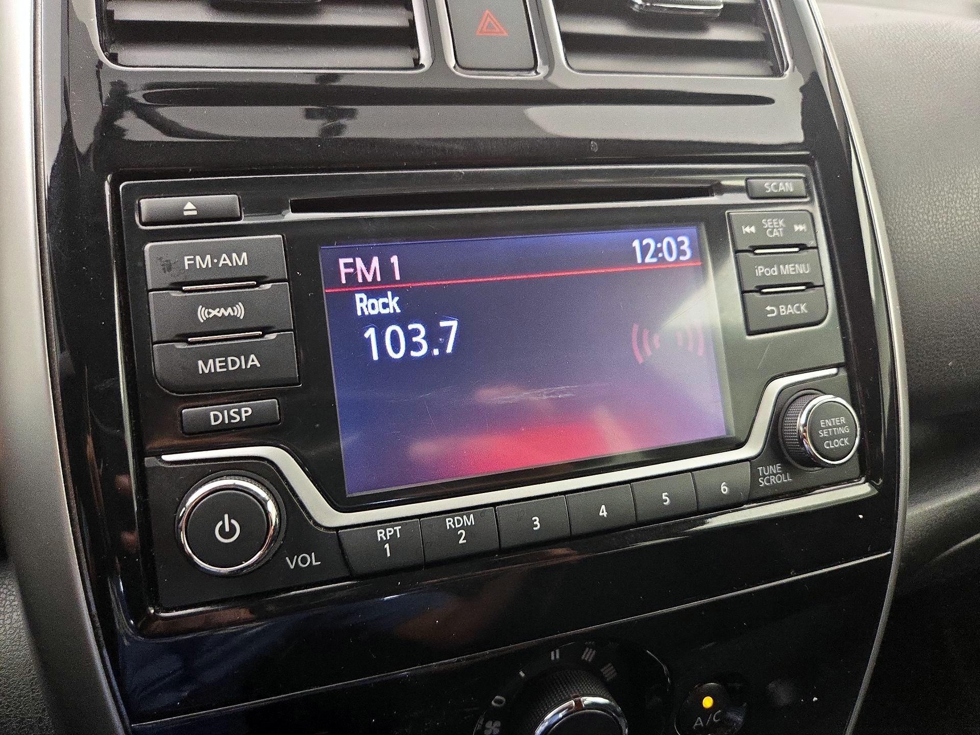 Thumbnail: 2018 Nissan Versa Note - 15