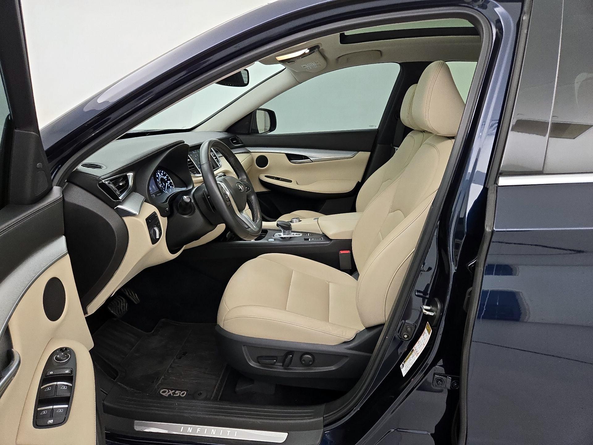 Thumbnail: 2020 INFINITI QX50 - 11