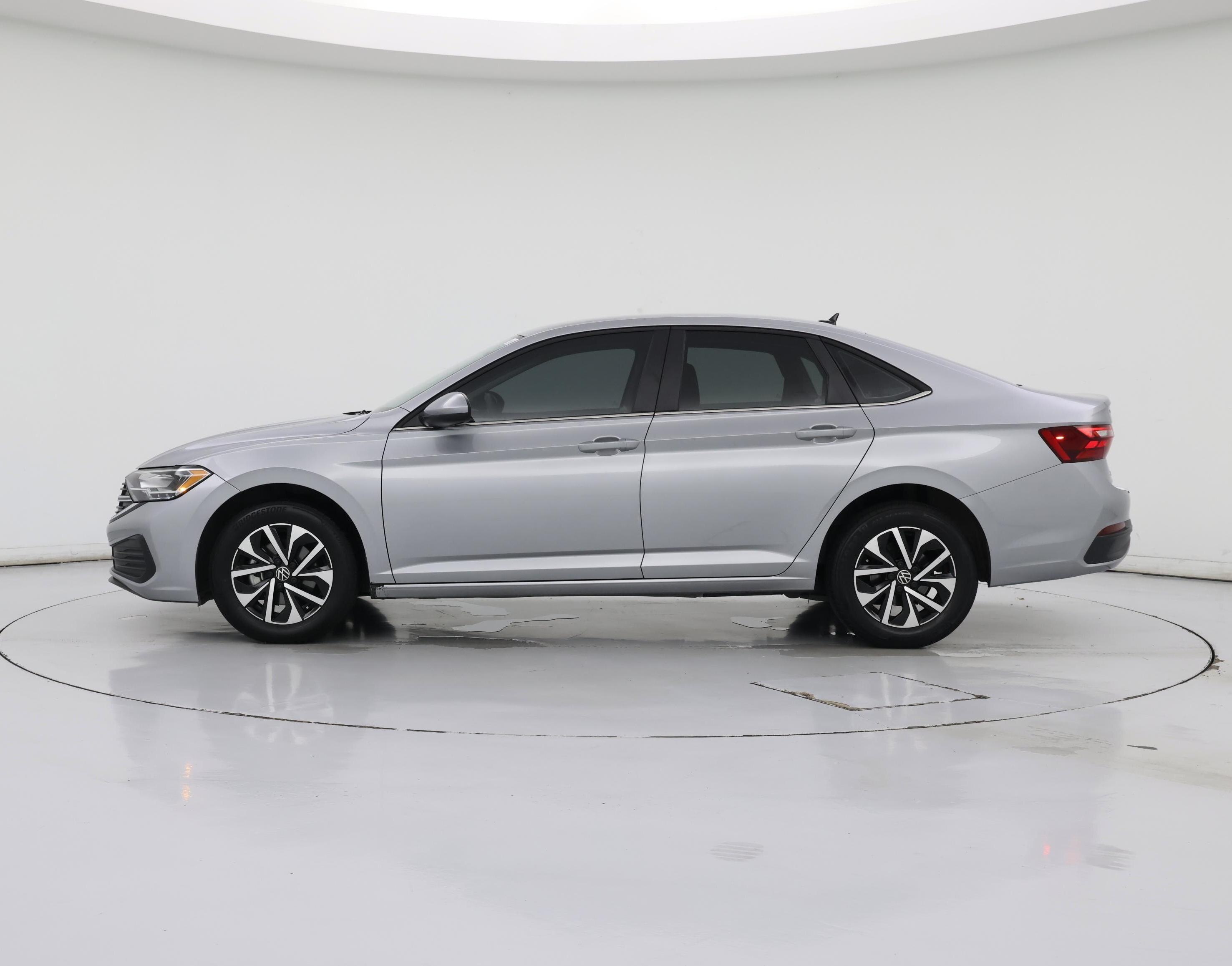 Thumbnail: 2022 Volkswagen Jetta - 3