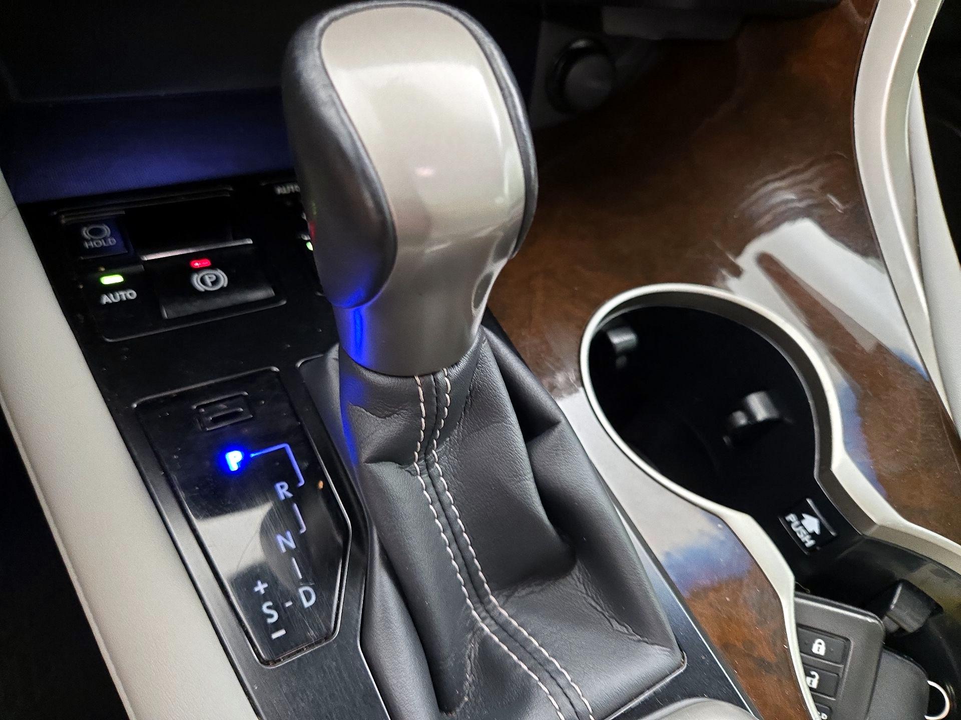 Thumbnail: 2019 Lexus RX - 18