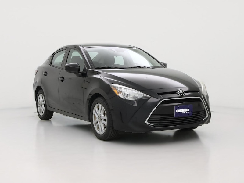 2017 Toyota Yaris iA  -
                  Independence, MO