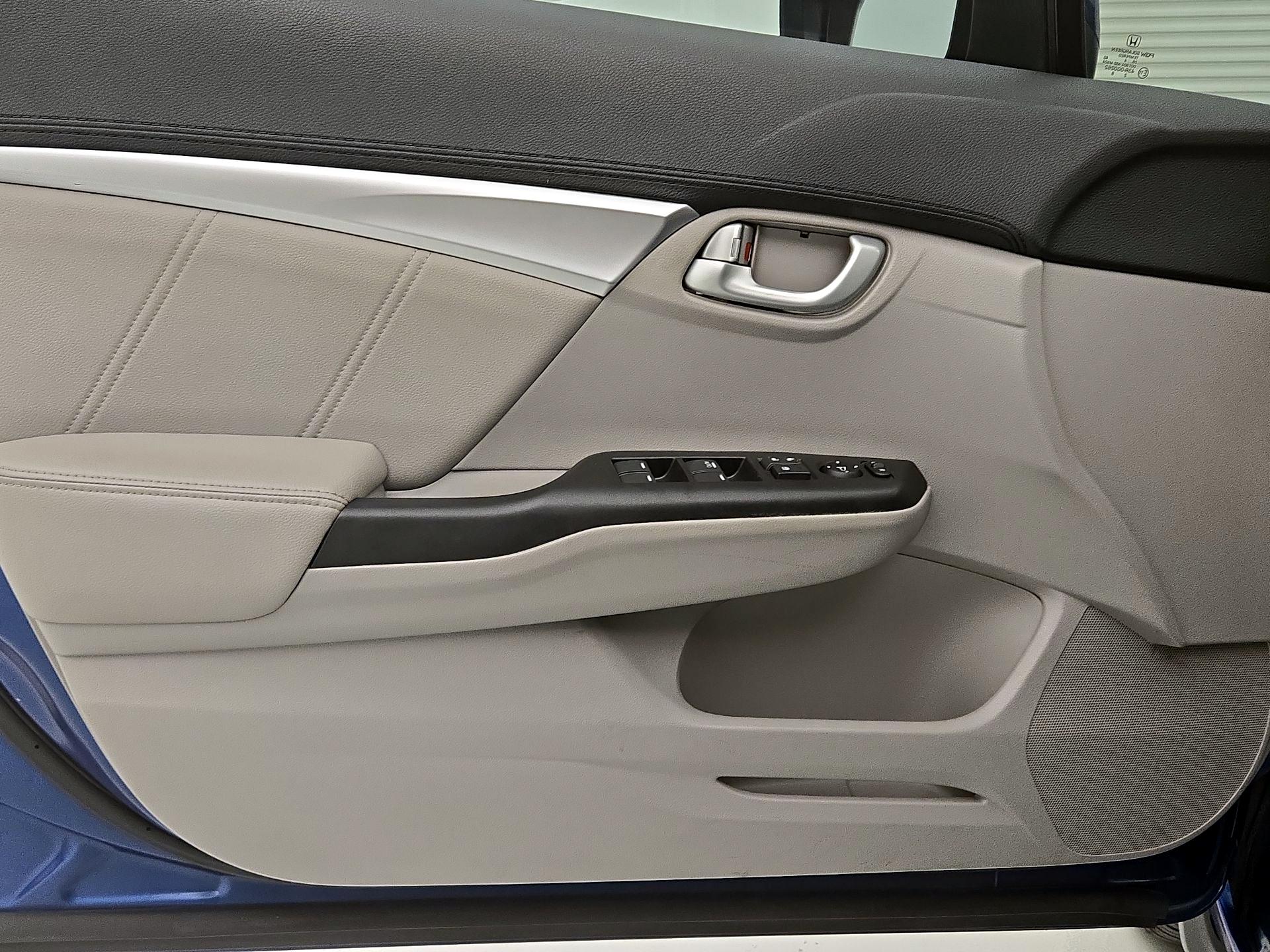 Thumbnail: 2015 Honda Civic - 12