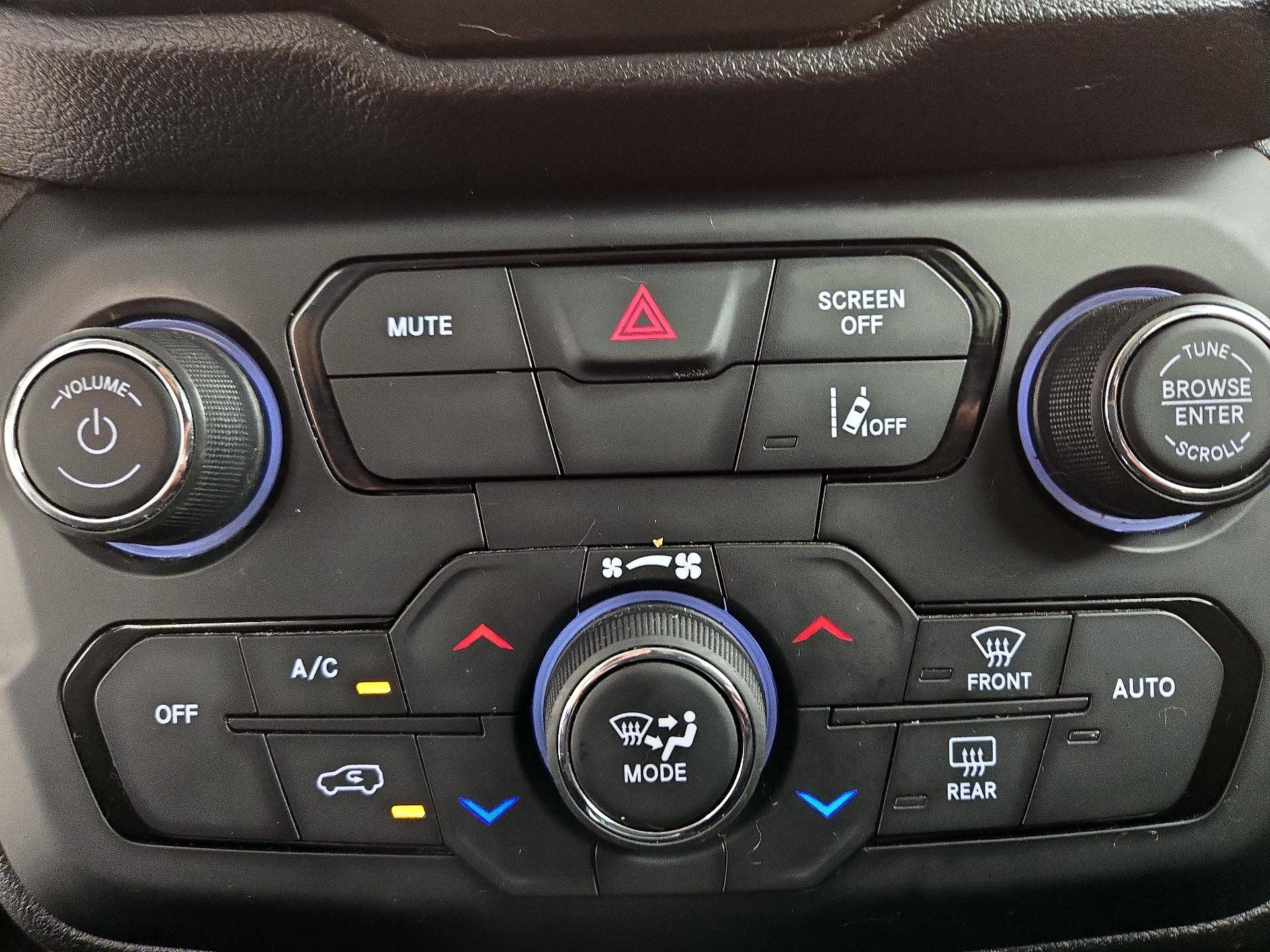 Thumbnail: 2021 Jeep Renegade - 16