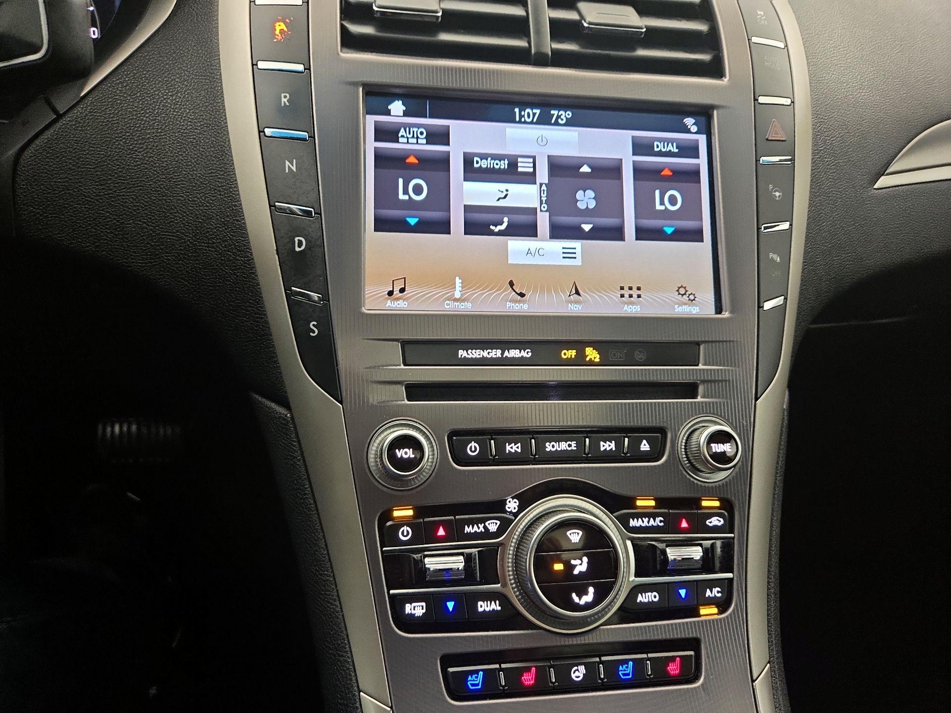 Thumbnail: 2017 Lincoln MKZ - 17