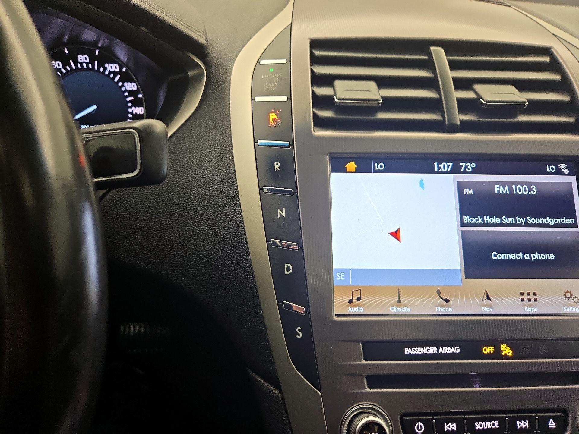 Thumbnail: 2017 Lincoln MKZ - 18
