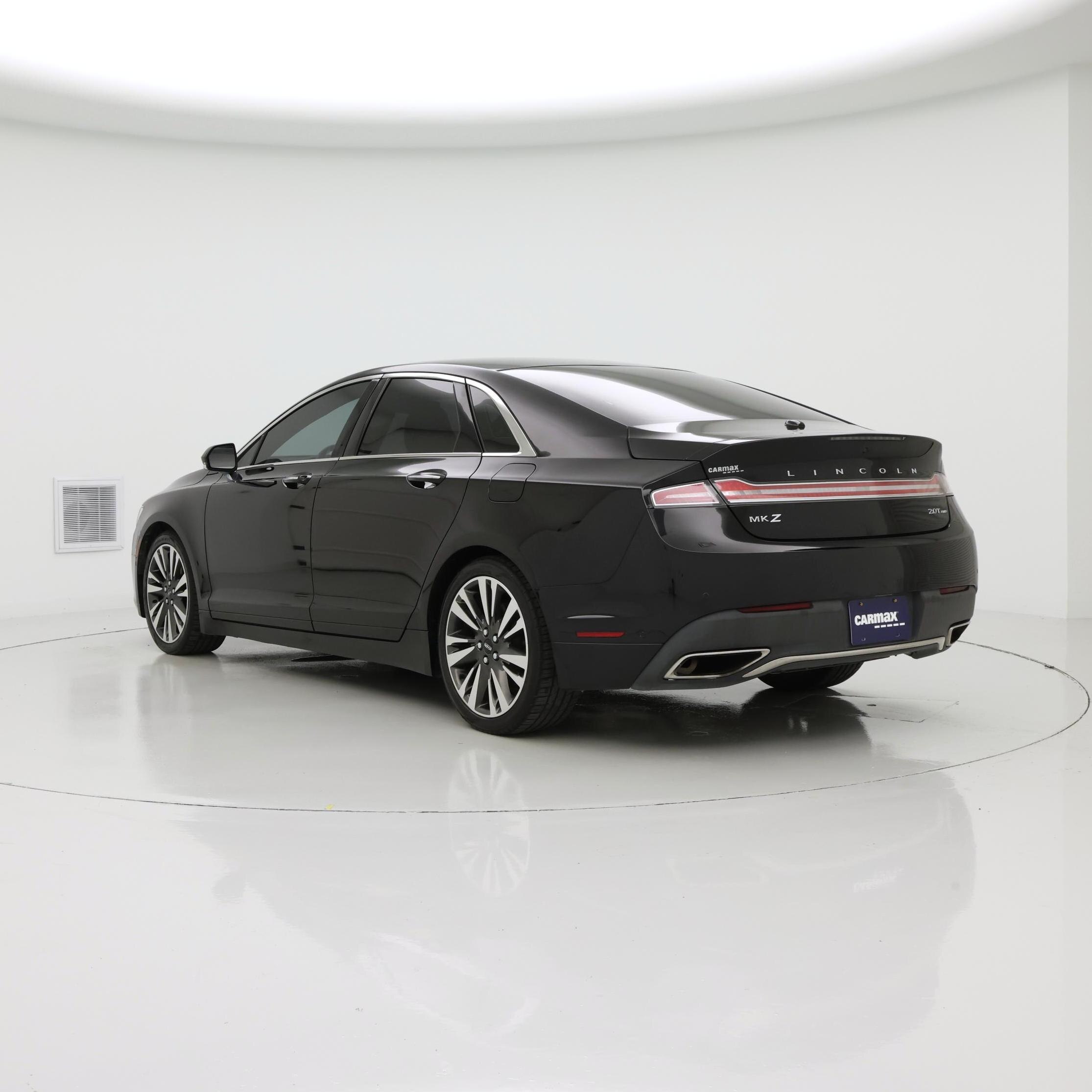 Thumbnail: 2017 Lincoln MKZ - 2