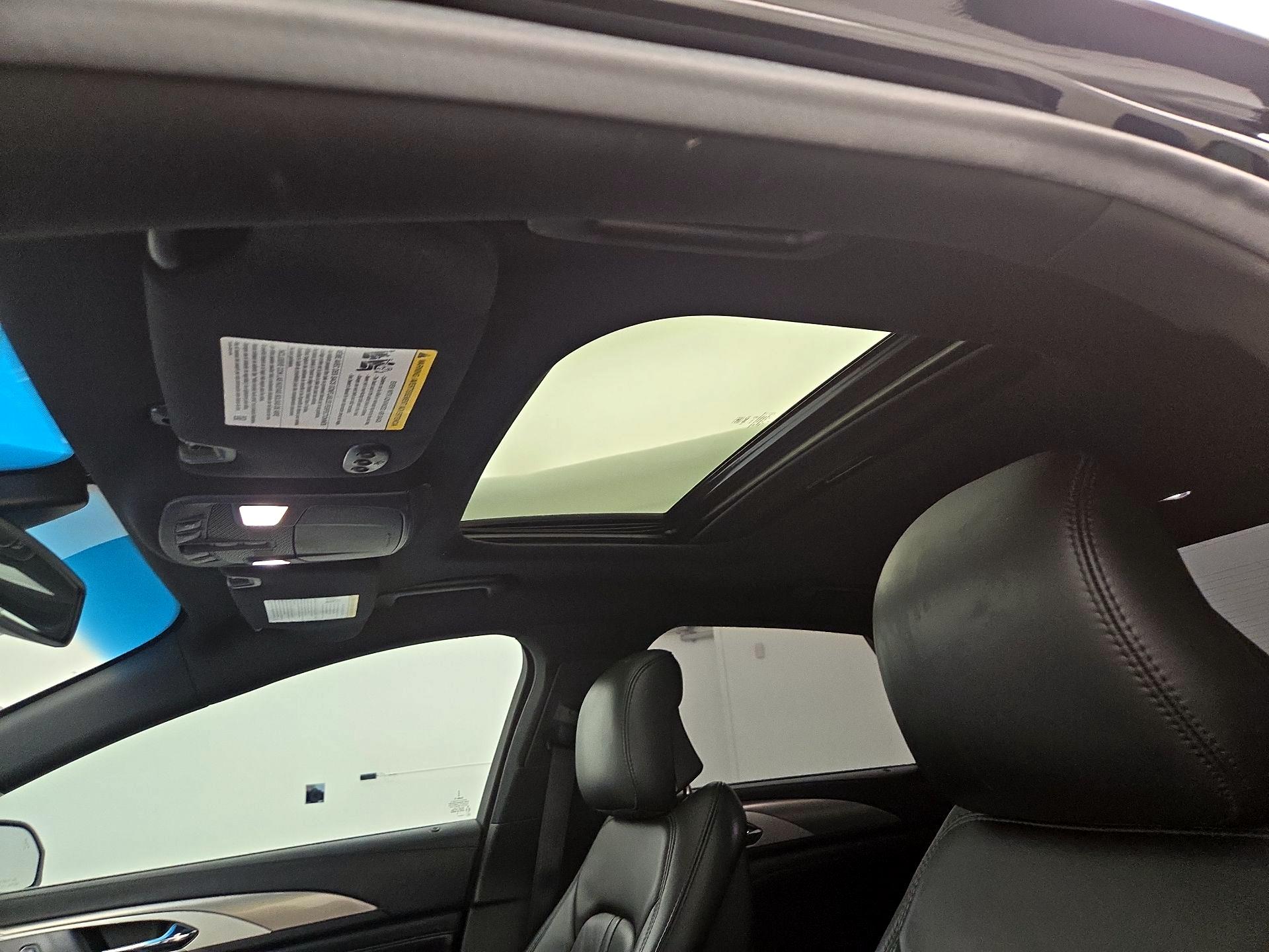 Thumbnail: 2017 Lincoln MKZ - 20