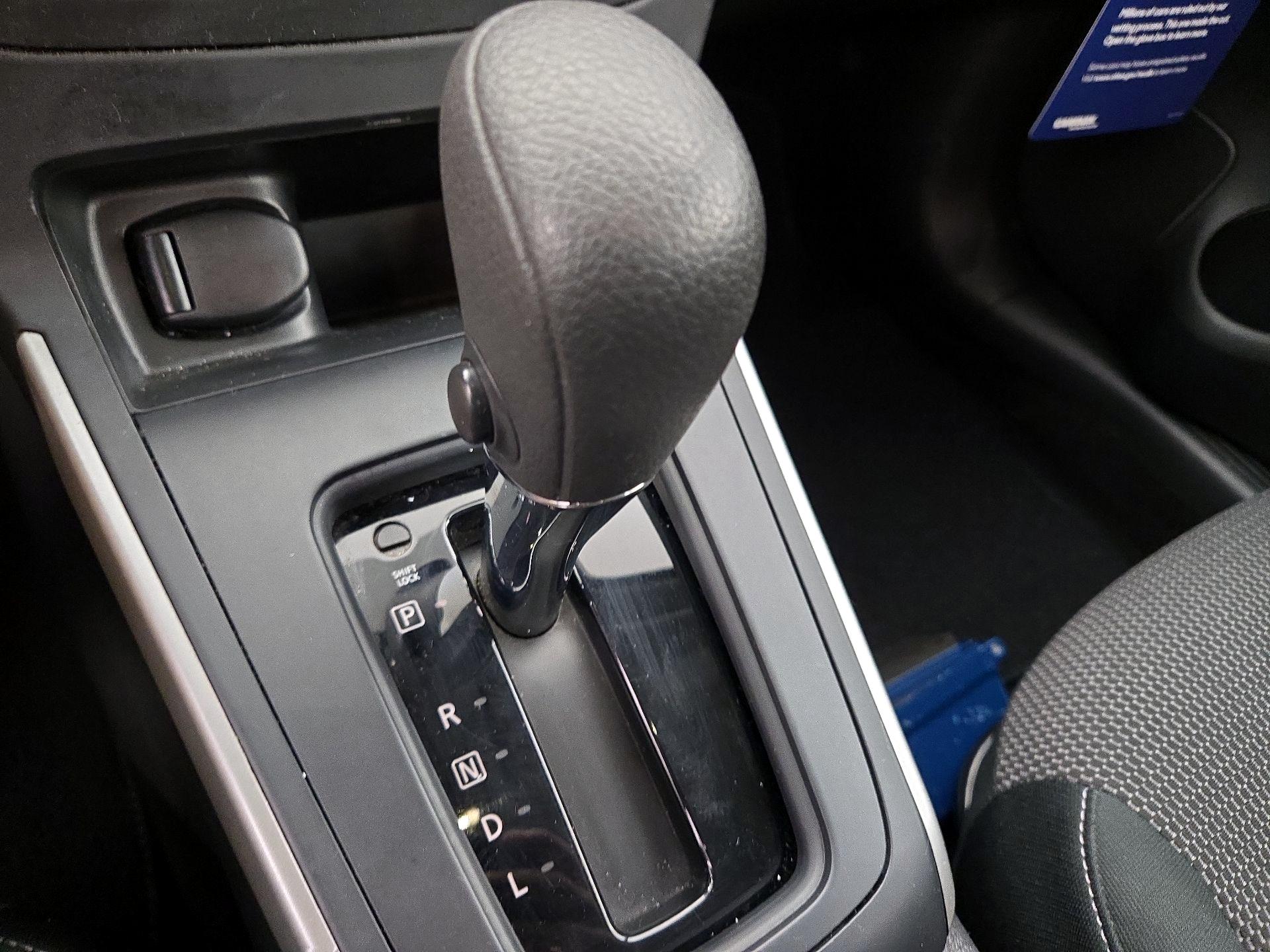 Thumbnail: 2019 Nissan Sentra - 17