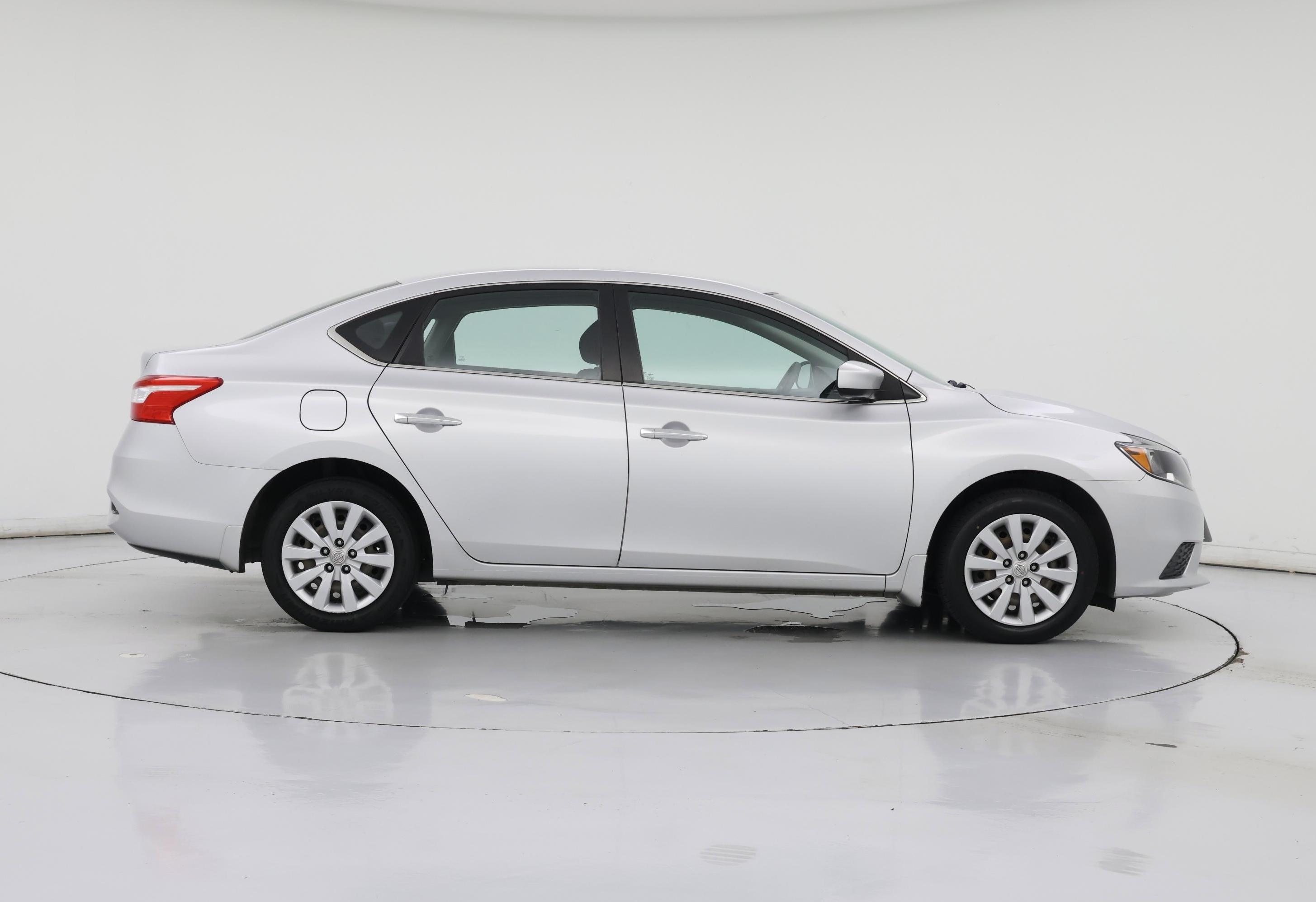 Thumbnail: 2019 Nissan Sentra - 7
