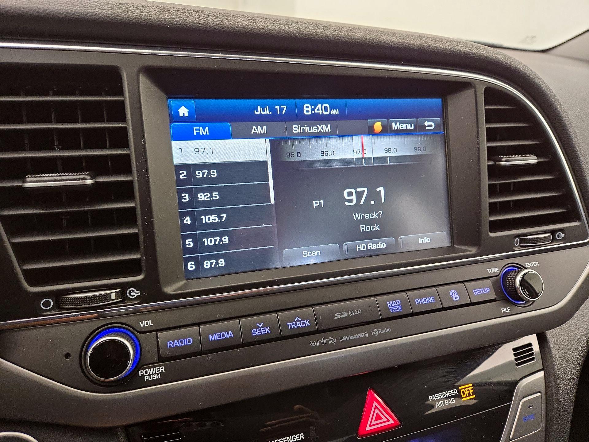 Thumbnail: 2017 Hyundai Elantra - 16