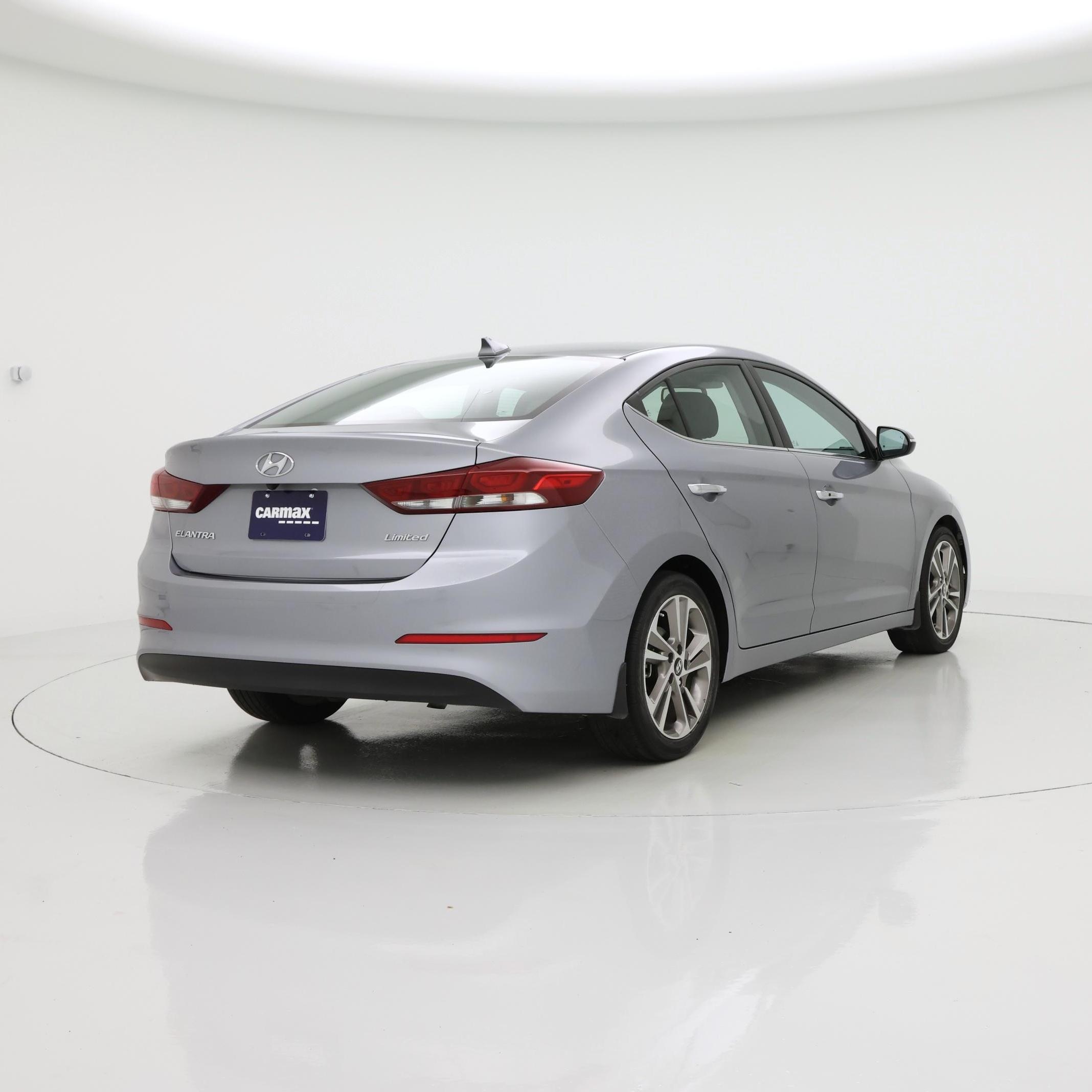 Thumbnail: 2017 Hyundai Elantra - 8