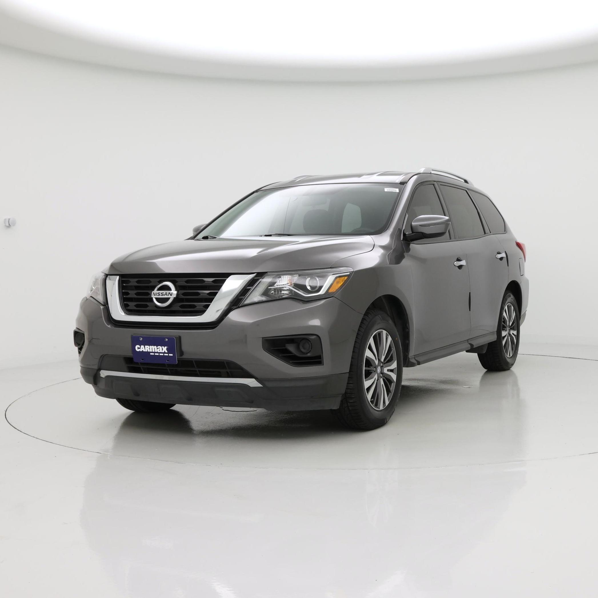 Thumbnail: 2017 Nissan Pathfinder - 4