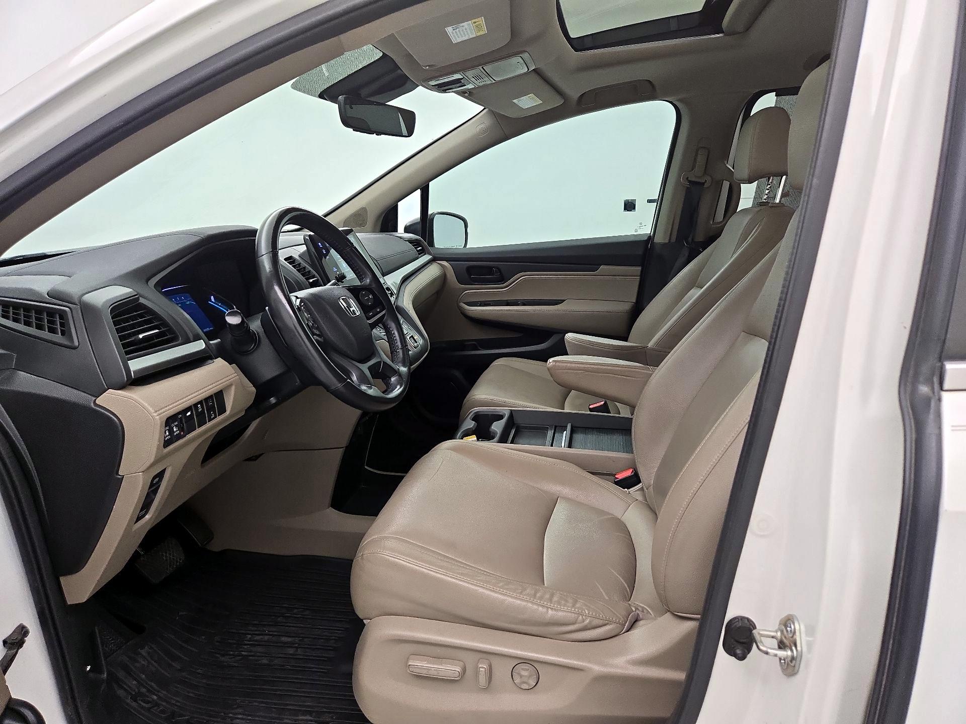 Thumbnail: 2018 Honda Odyssey - 9
