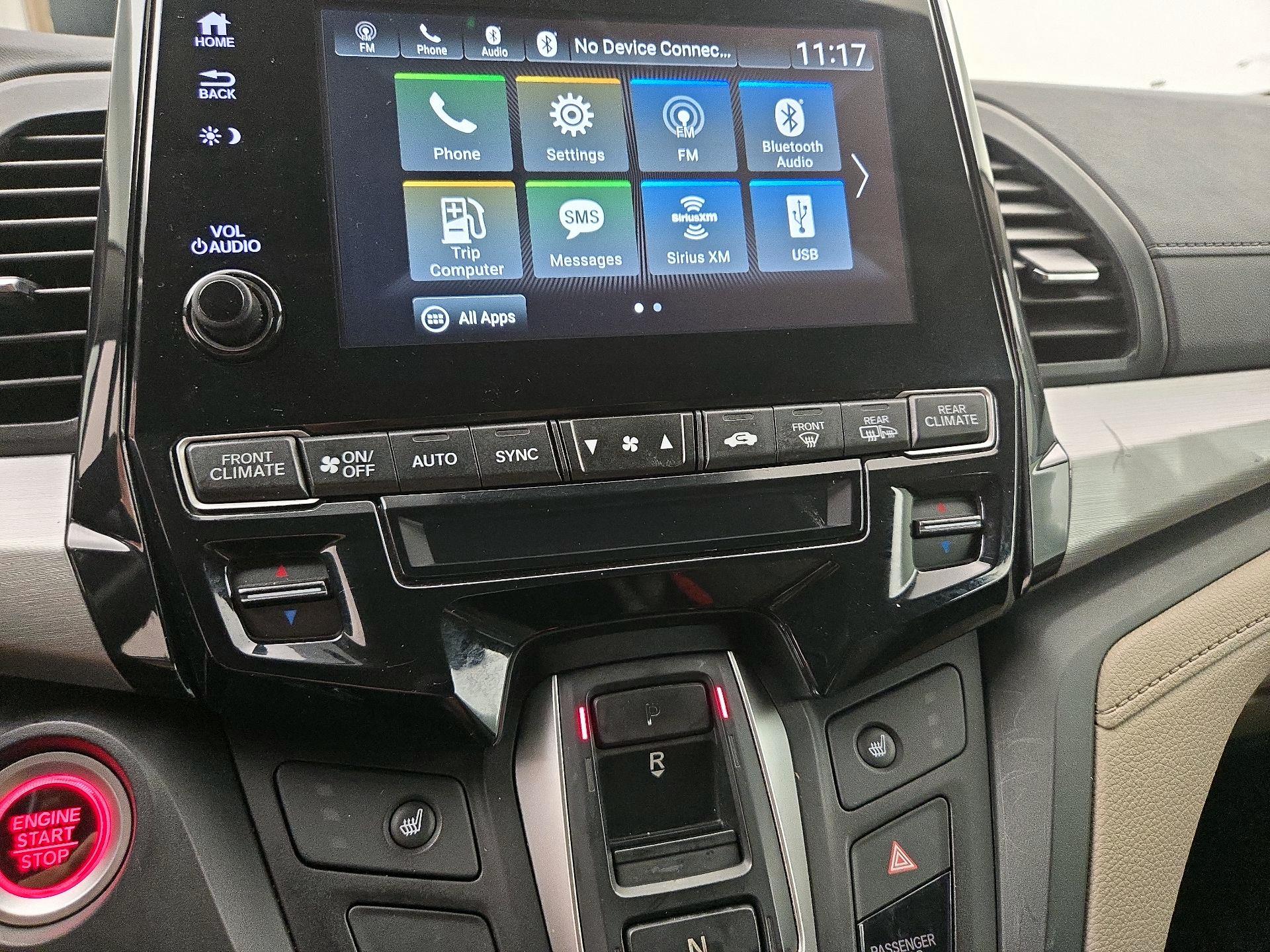 Thumbnail: 2018 Honda Odyssey - 16