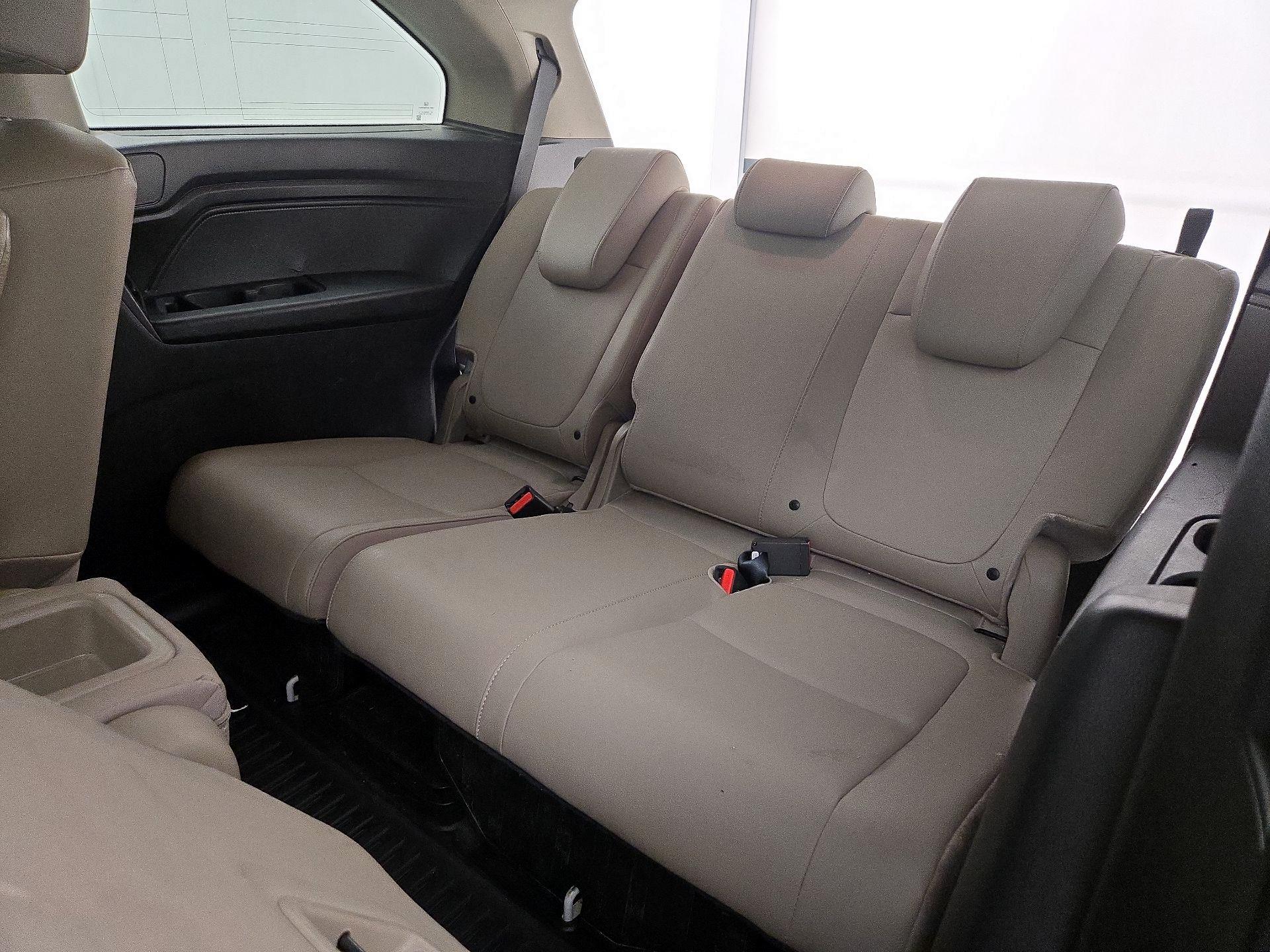 Thumbnail: 2018 Honda Odyssey - 20