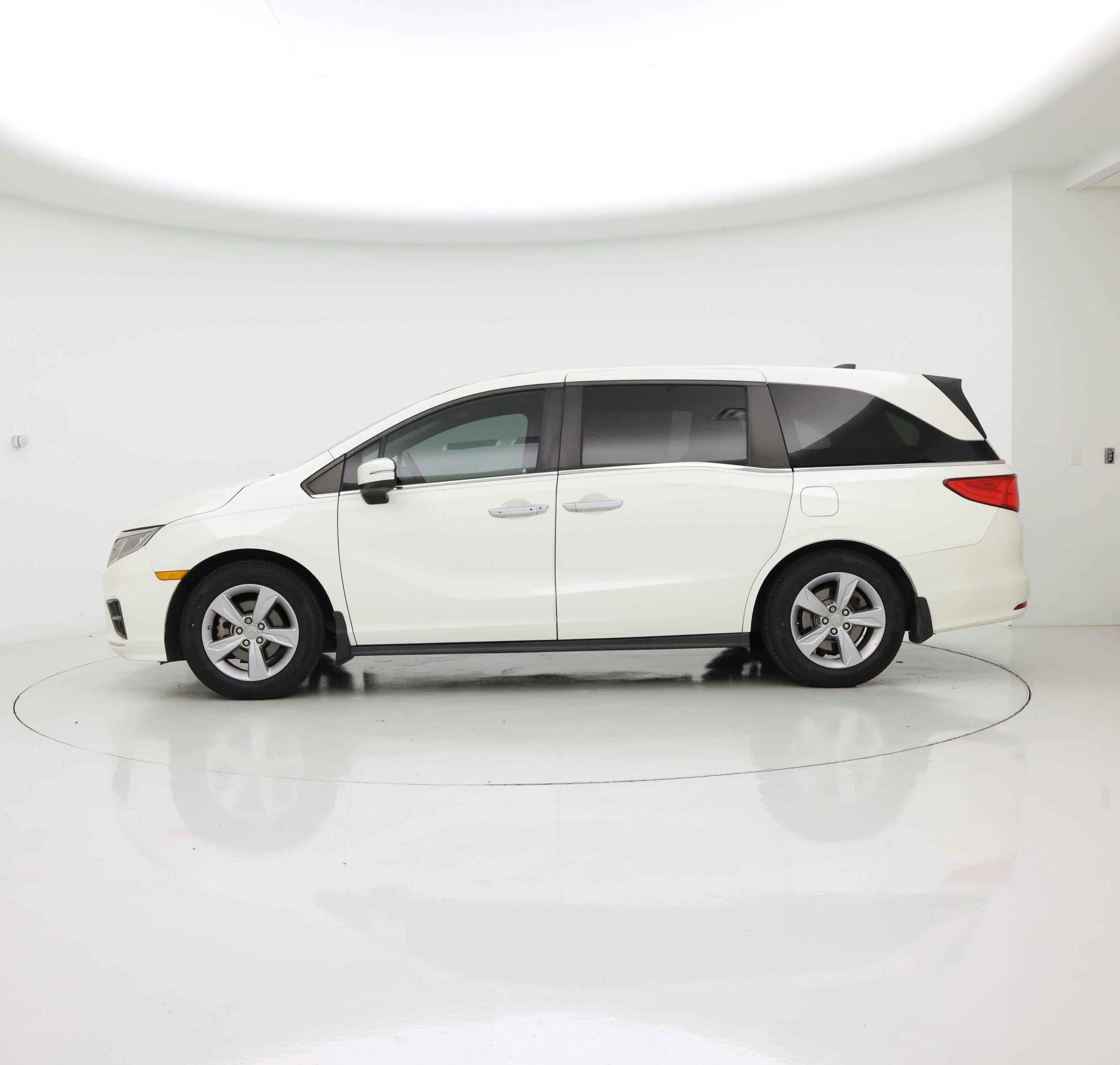 Thumbnail: 2018 Honda Odyssey - 3