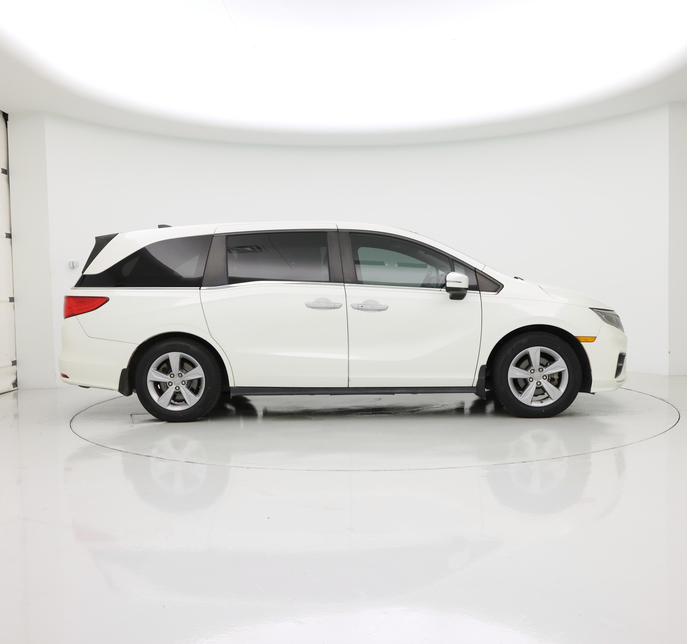 Thumbnail: 2018 Honda Odyssey - 7