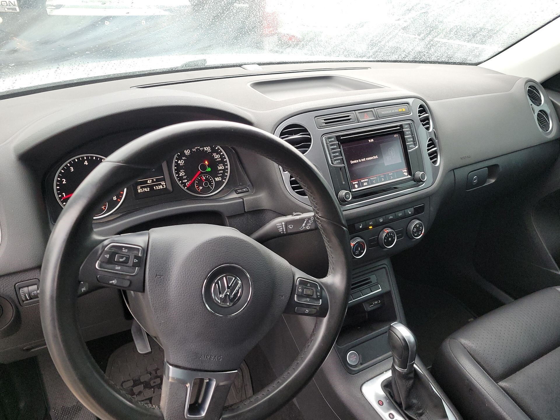 Thumbnail: 2017 Volkswagen Tiguan - 11