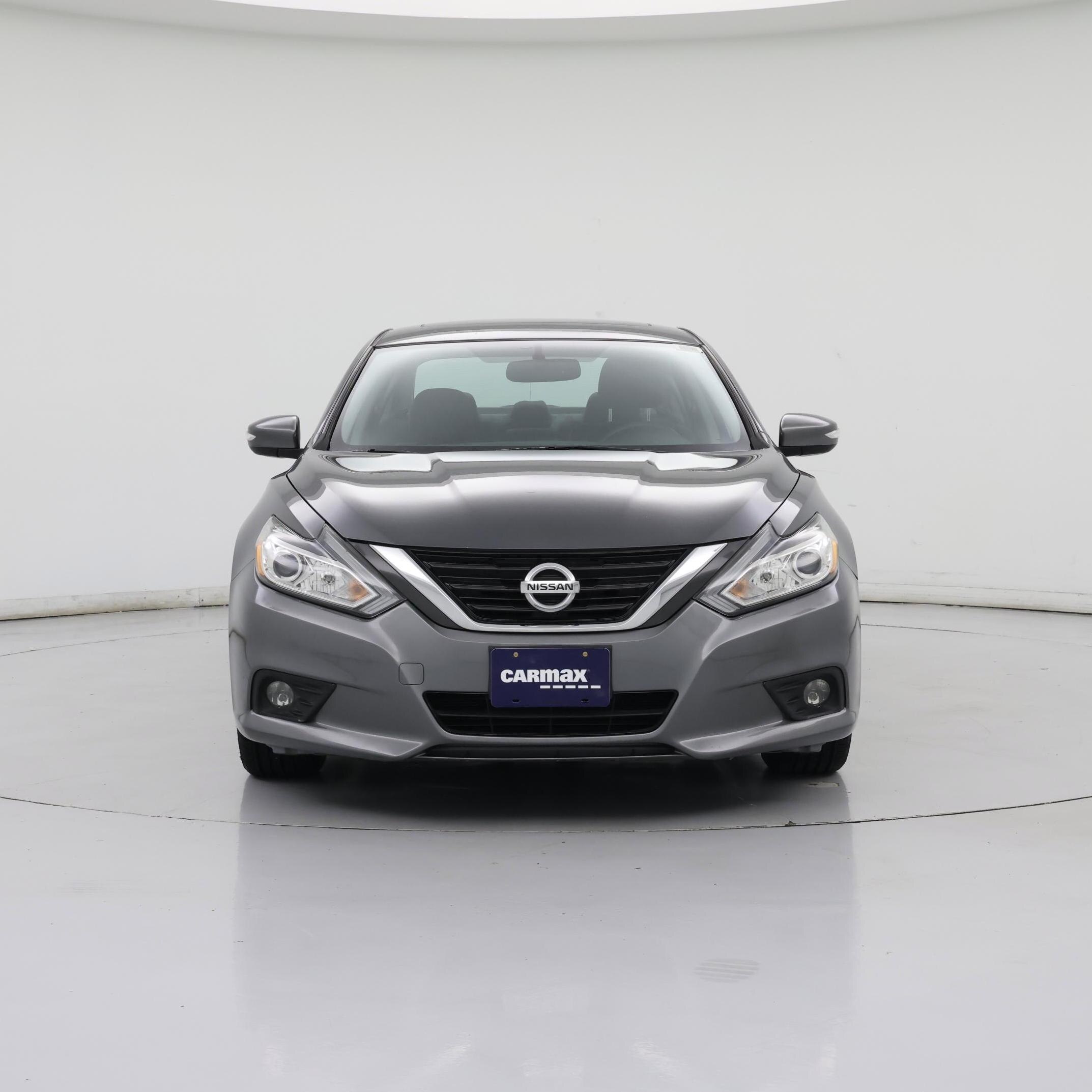 Thumbnail: 2017 Nissan Altima - 5