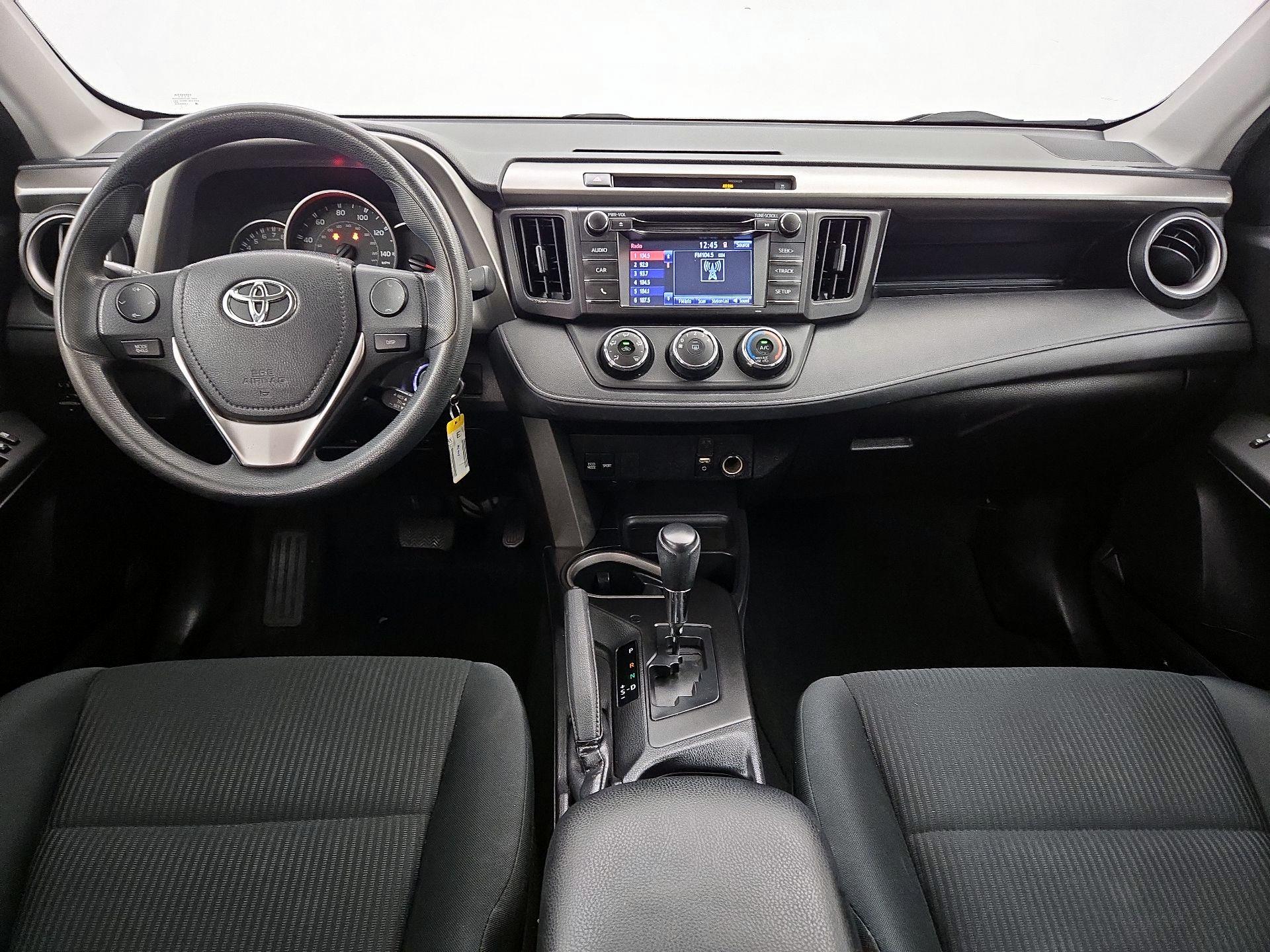 Thumbnail: 2016 Toyota RAV4 - 9
