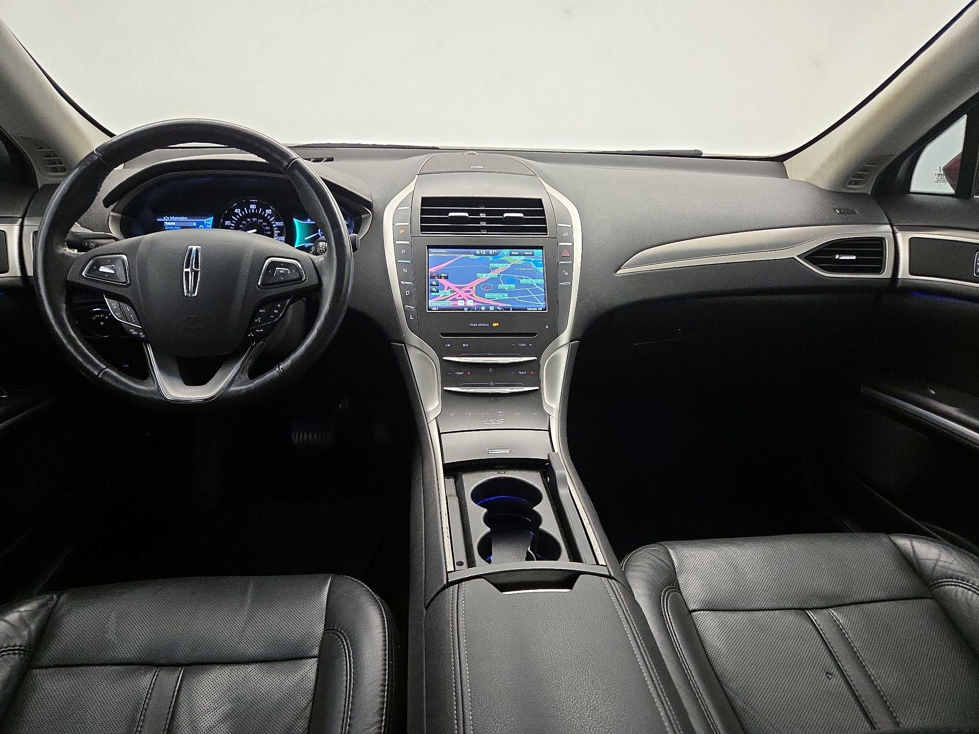 Thumbnail: 2014 Lincoln MKZ - 9