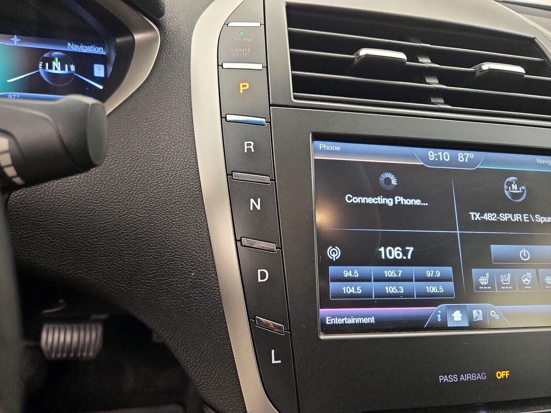 Thumbnail: 2014 Lincoln MKZ - 18