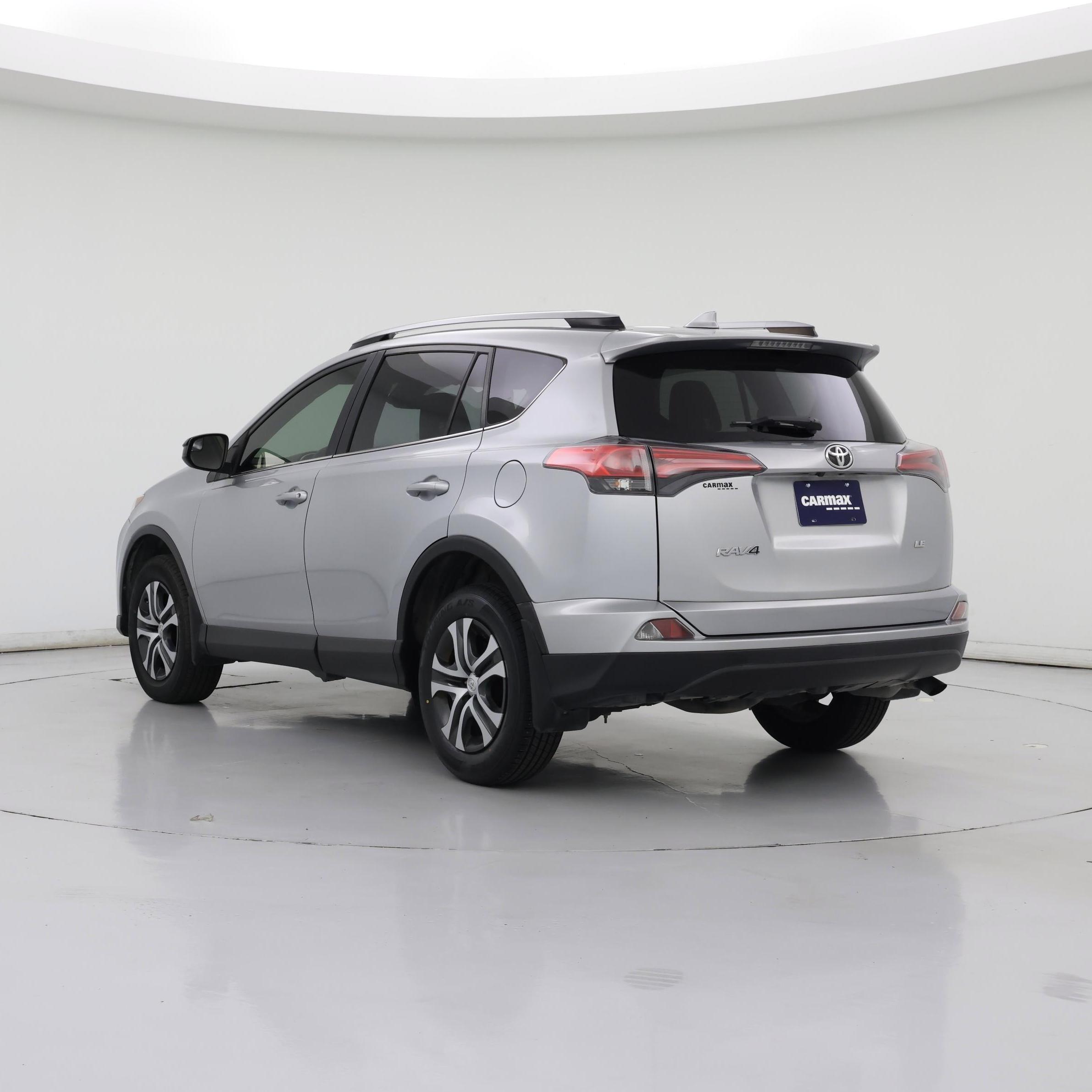 Thumbnail: 2018 Toyota RAV4 - 2