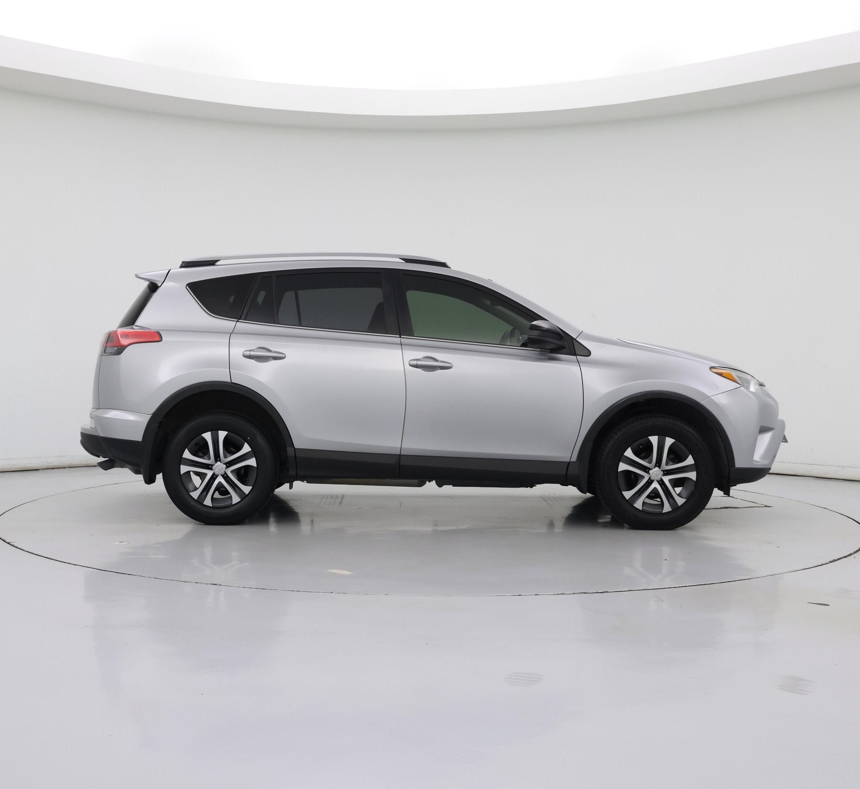 Thumbnail: 2018 Toyota RAV4 - 7