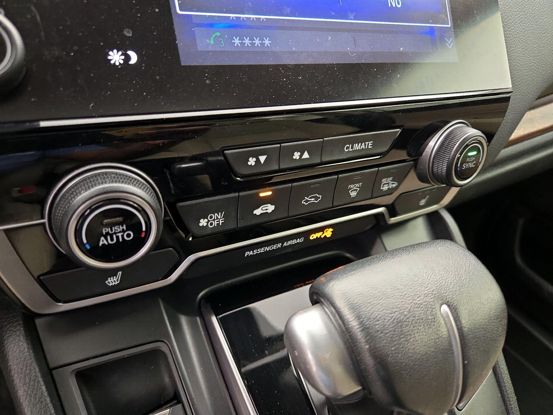 Thumbnail: 2019 Honda CR-V - 16