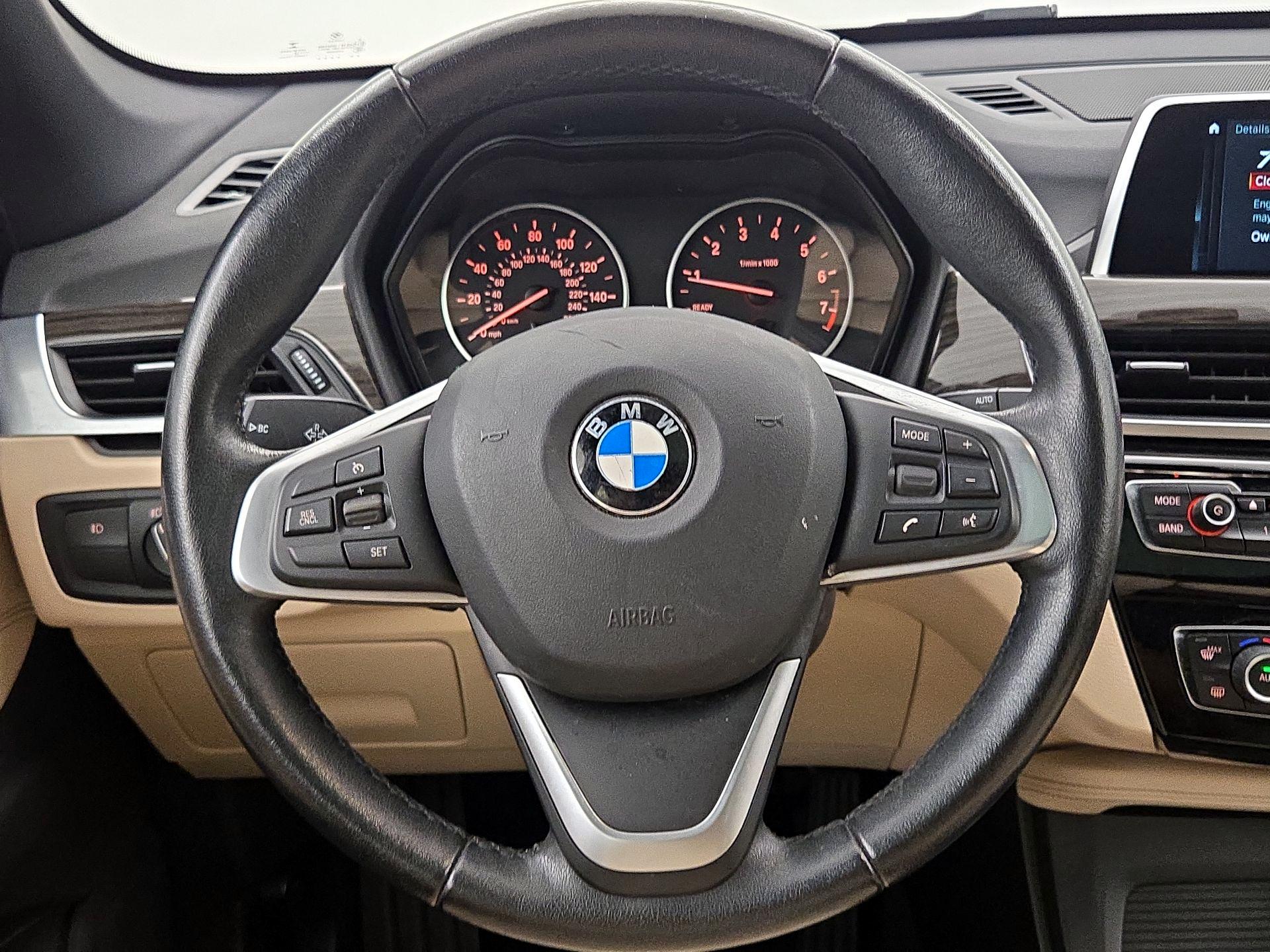 Thumbnail: 2018 BMW X1 - 10