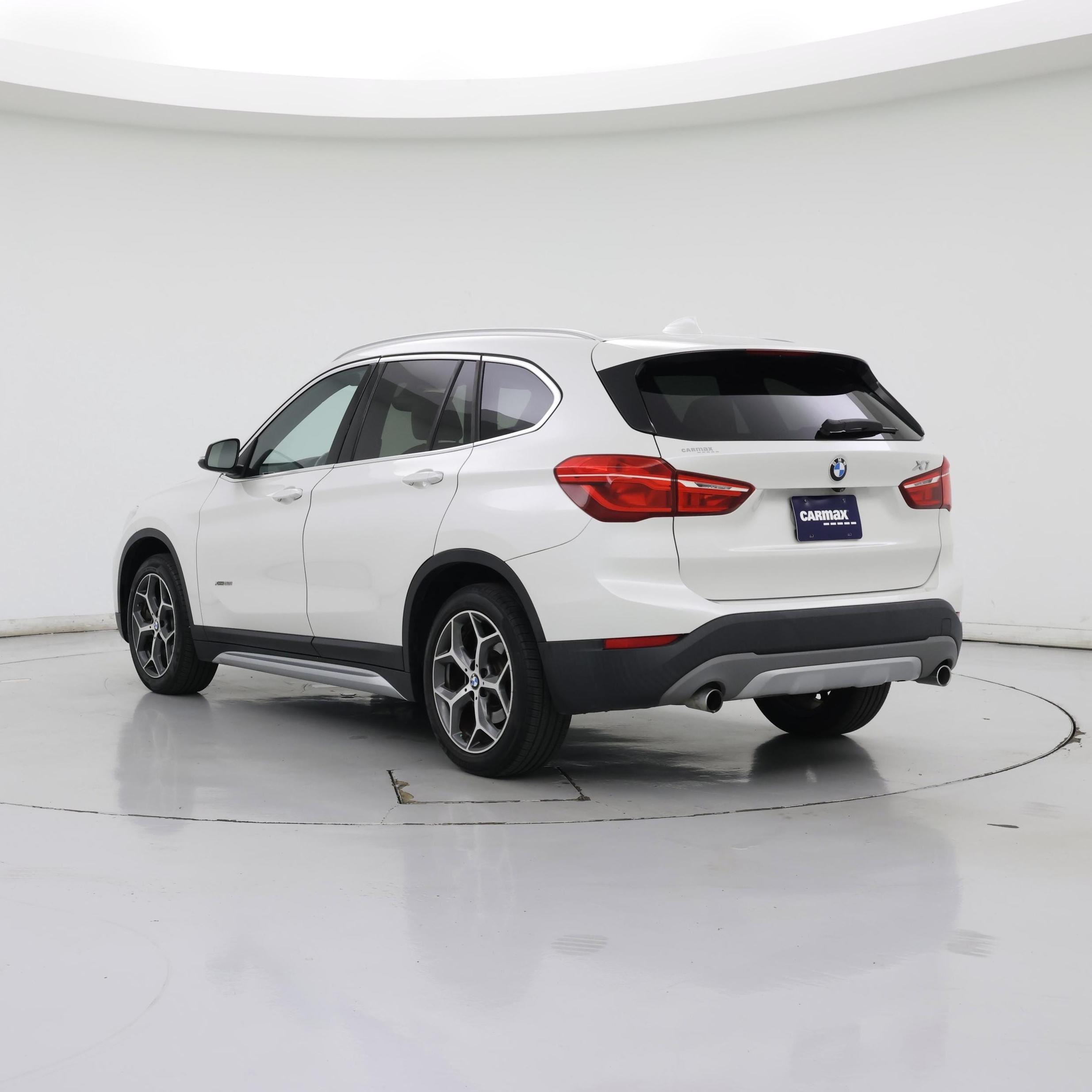 Thumbnail: 2018 BMW X1 - 2