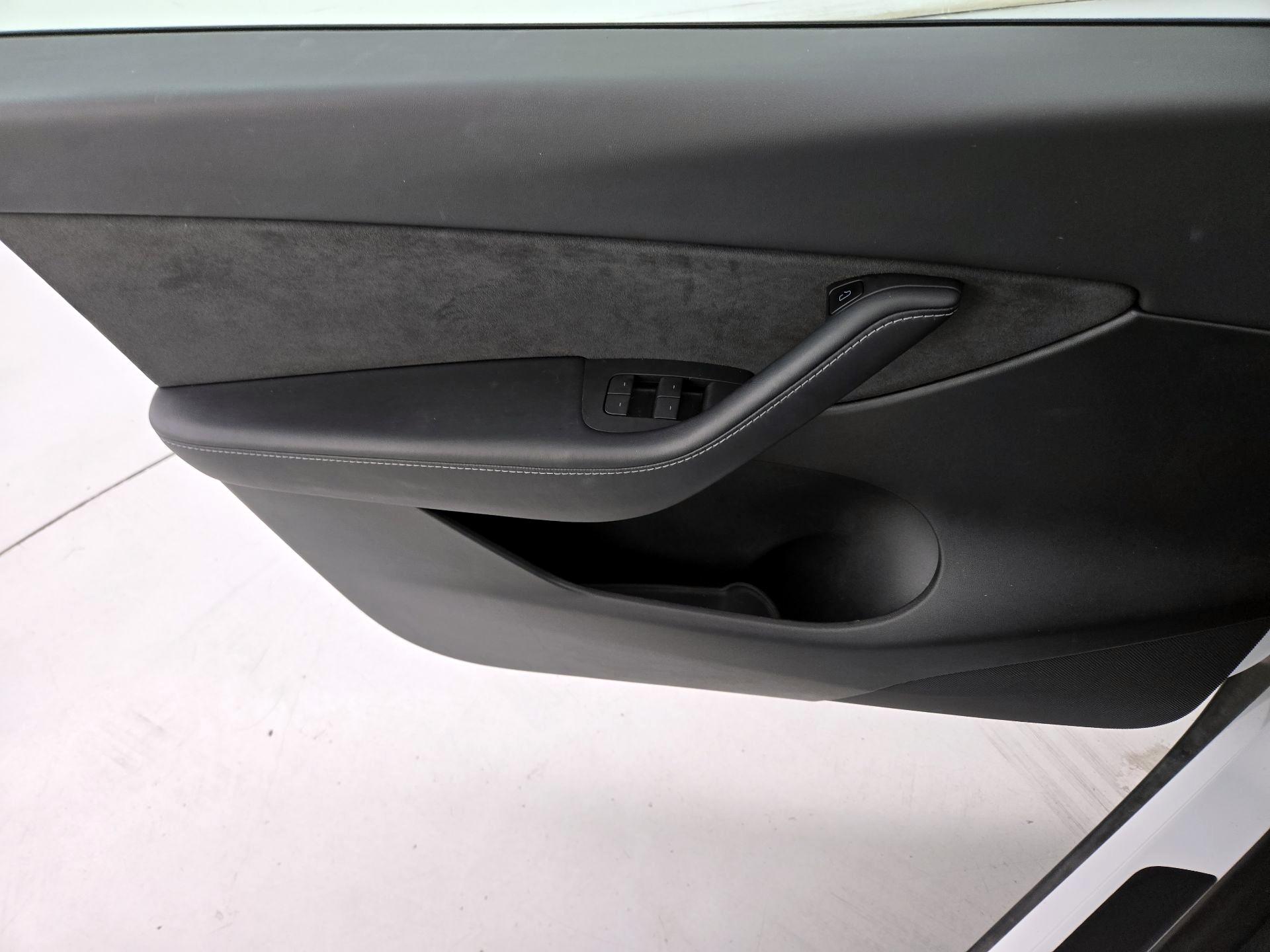 Thumbnail: 2021 Tesla Model Y - 12