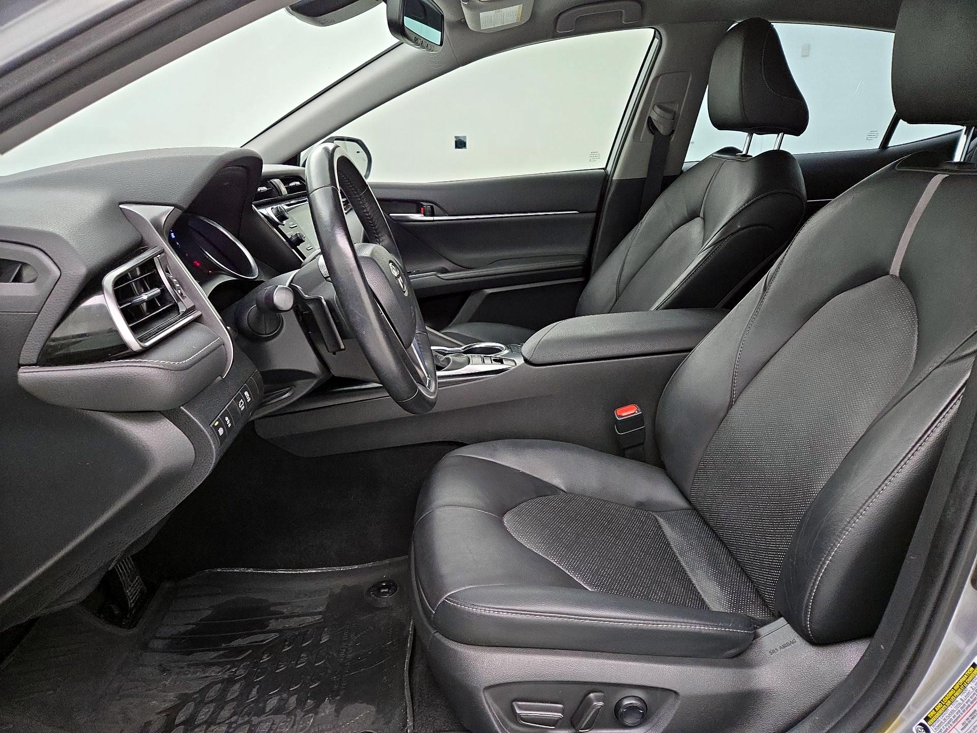 Thumbnail: 2020 Toyota Camry - 11