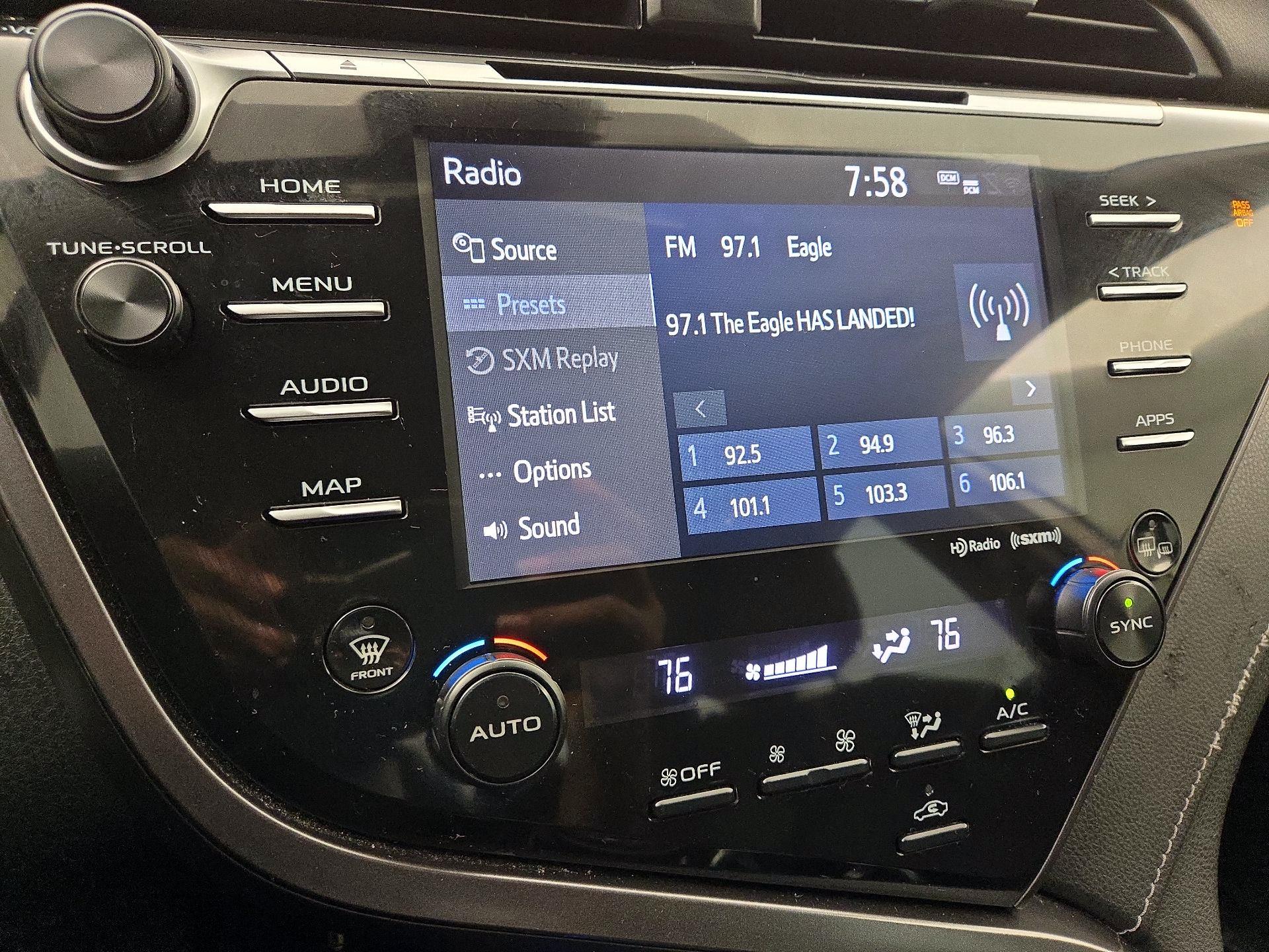 Thumbnail: 2020 Toyota Camry - 15