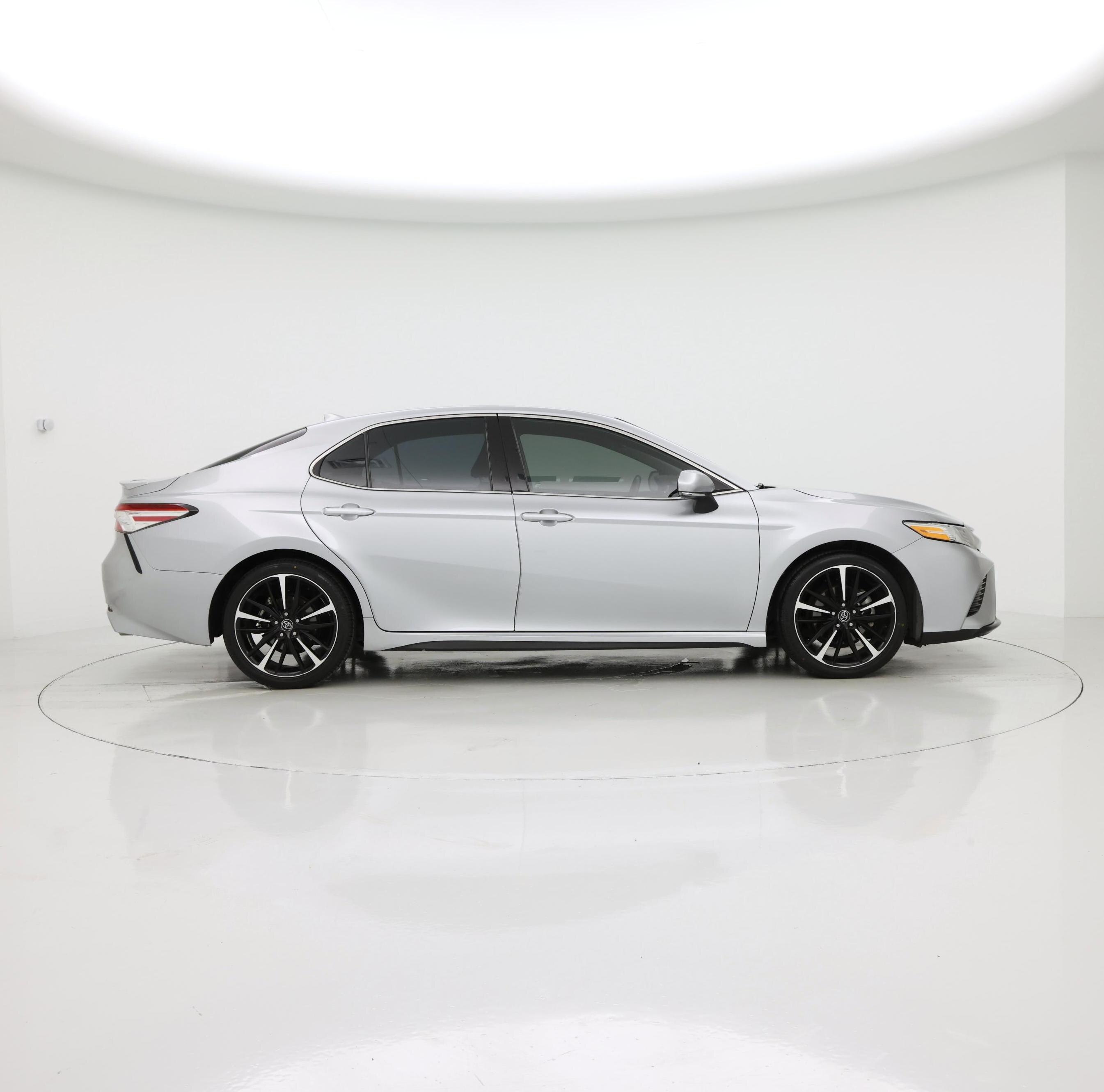 Thumbnail: 2020 Toyota Camry - 7