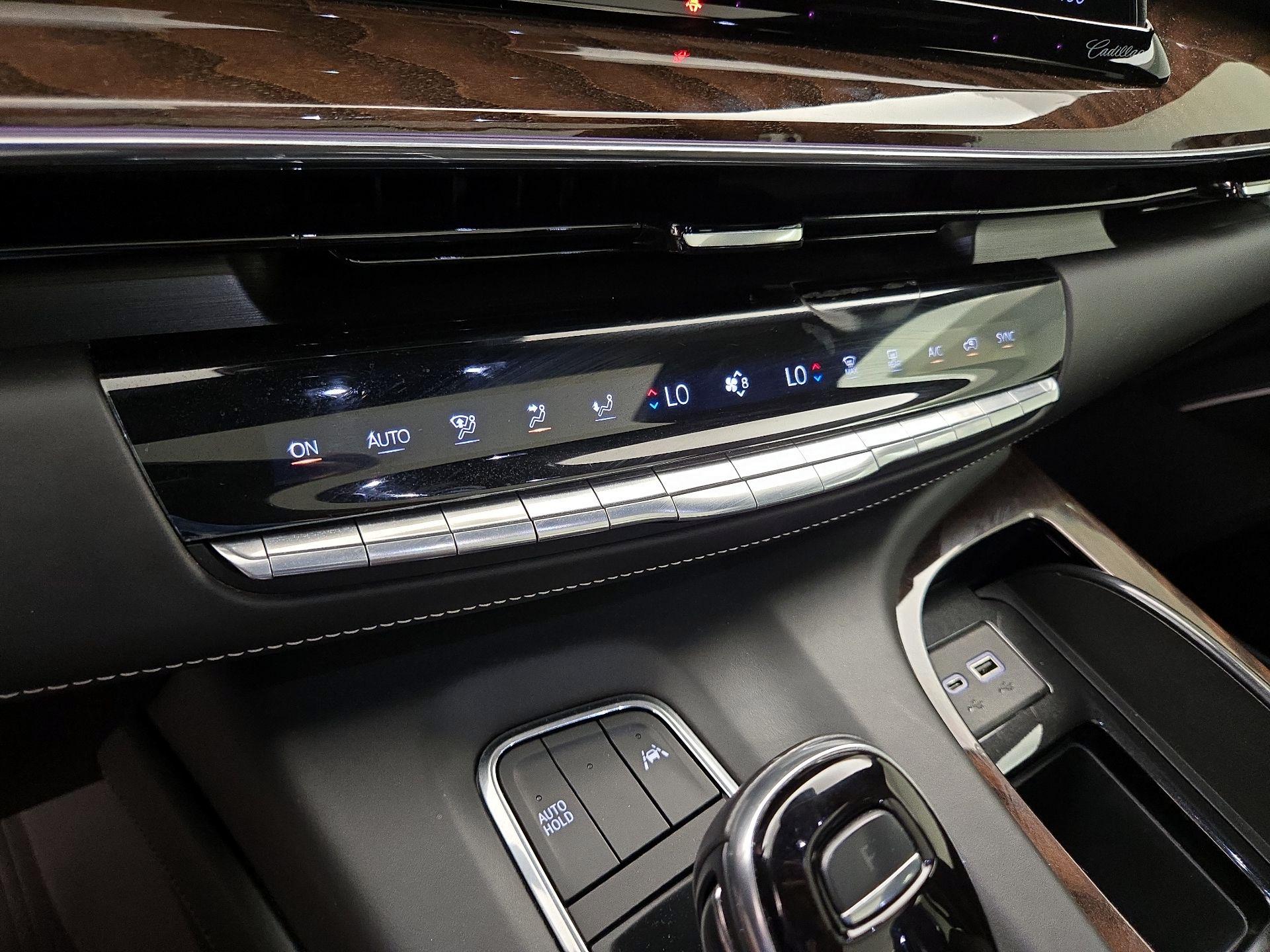 Thumbnail: 2022 Cadillac Escalade - 17