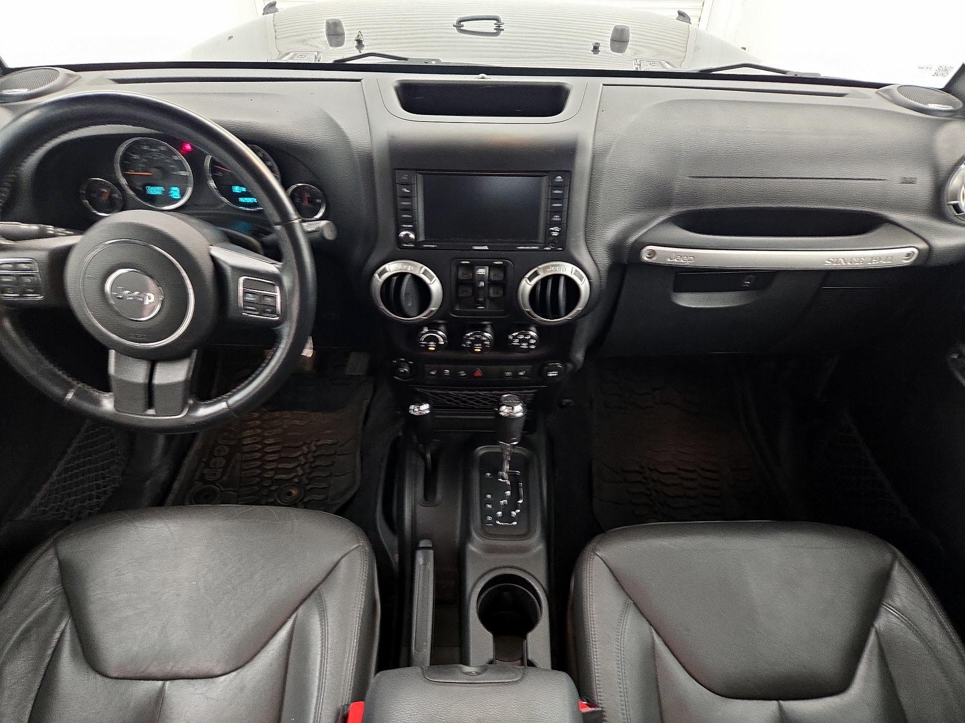 Thumbnail: 2016 Jeep Wrangler - 9