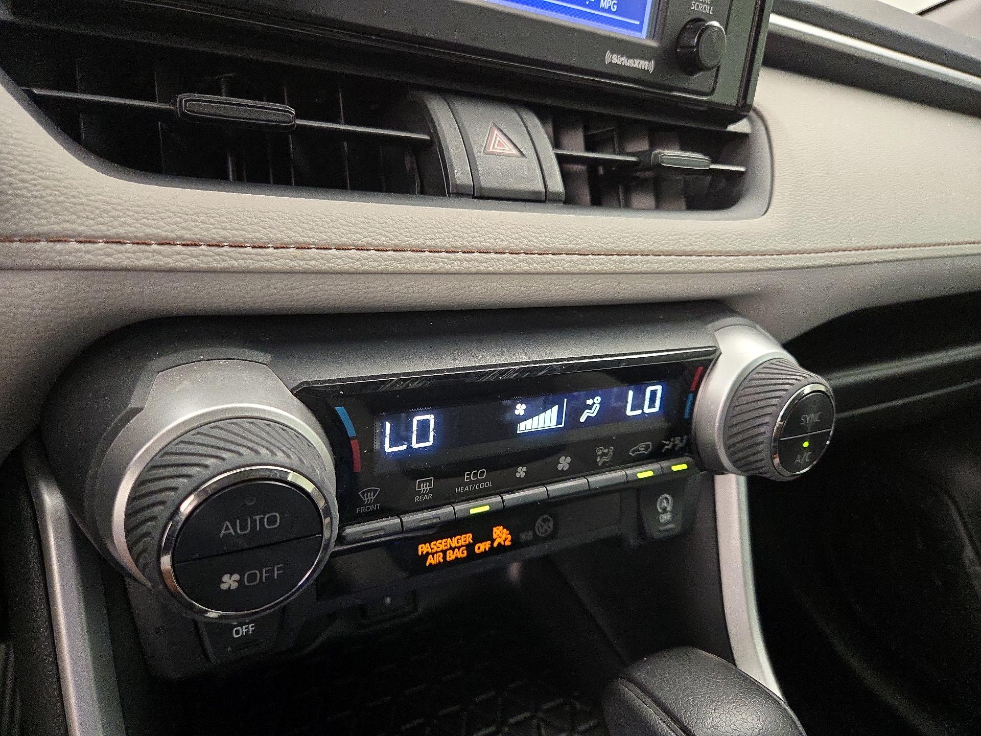 Thumbnail: 2021 Toyota RAV4 - 16
