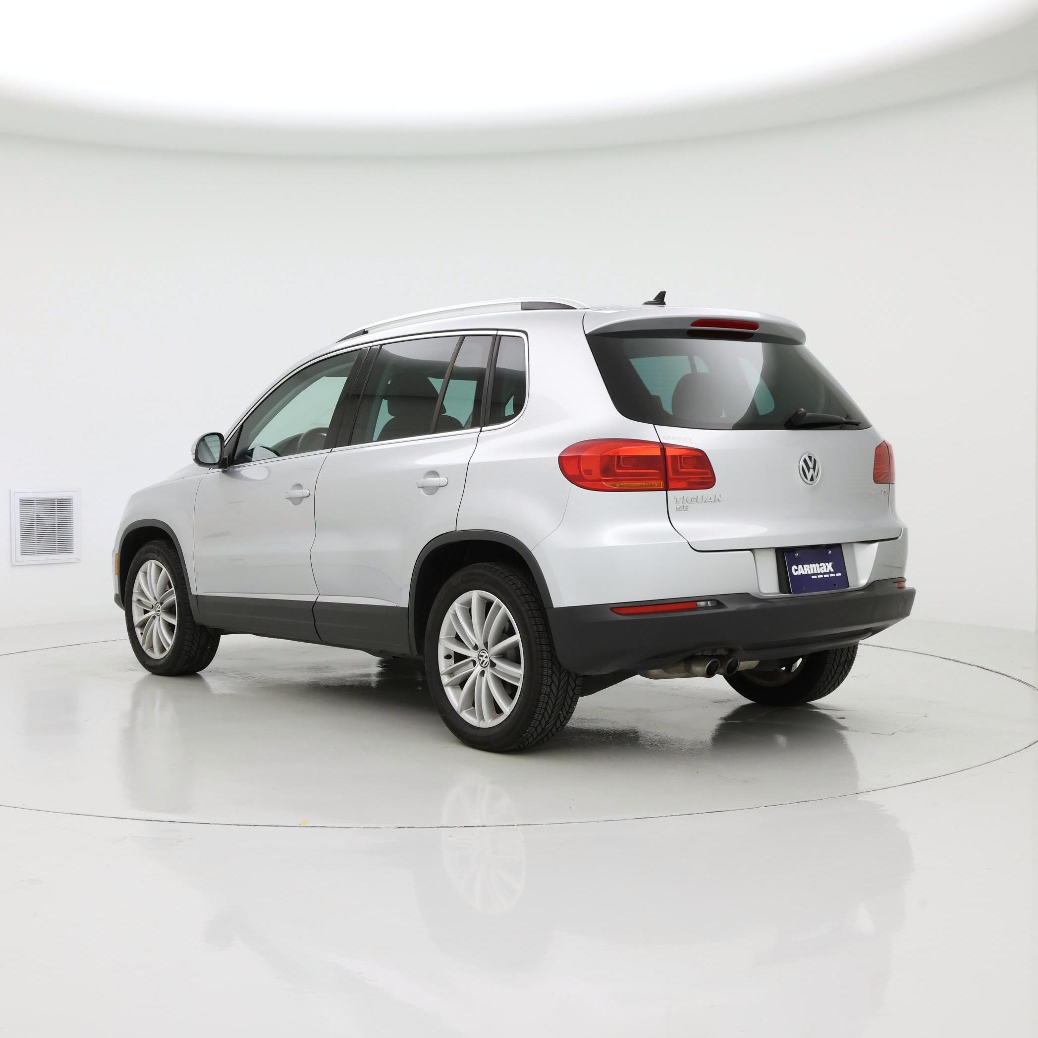 Thumbnail: 2016 Volkswagen Tiguan - 2