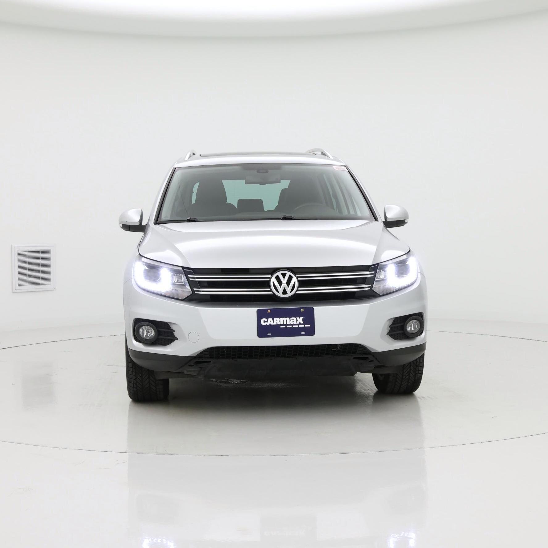 Thumbnail: 2016 Volkswagen Tiguan - 5