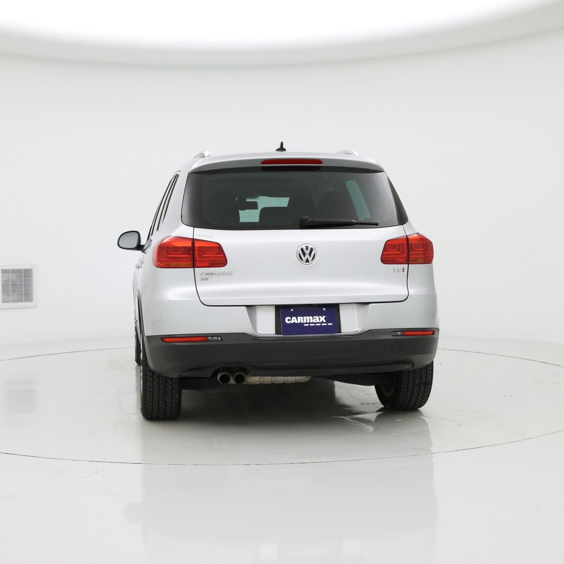 Thumbnail: 2016 Volkswagen Tiguan - 6