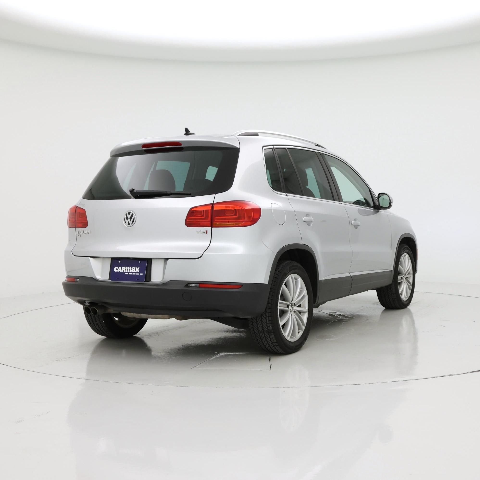 Thumbnail: 2016 Volkswagen Tiguan - 8