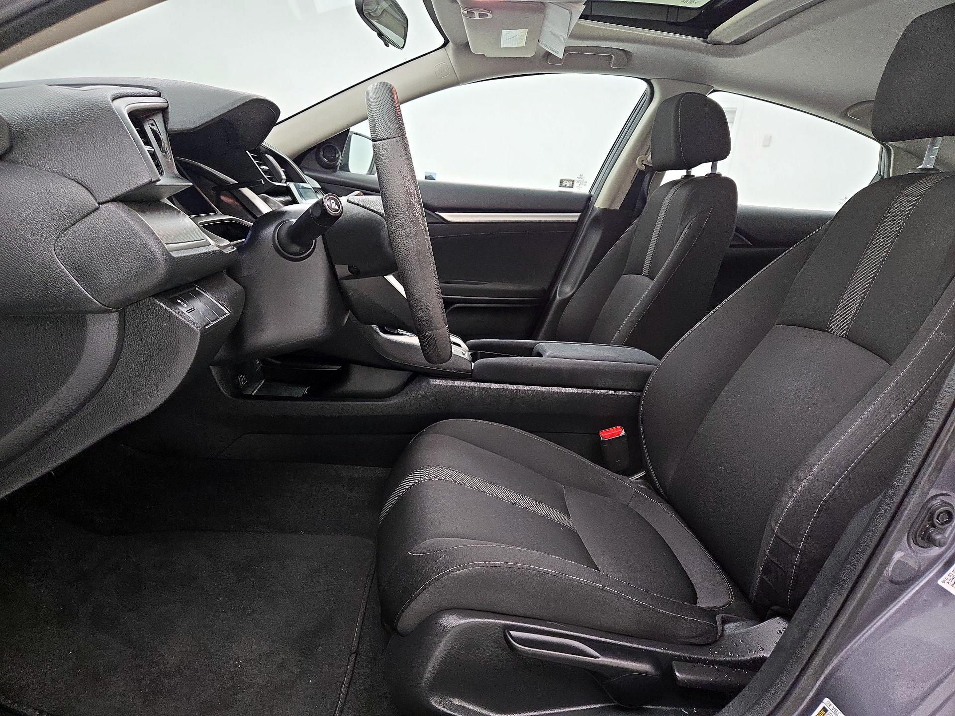 Thumbnail: 2016 Honda Civic - 11