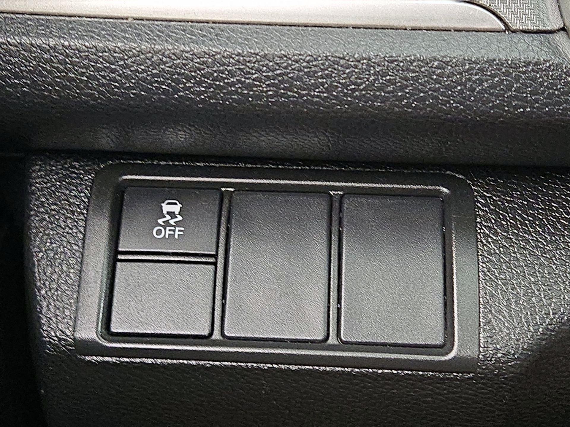 Thumbnail: 2016 Honda Civic - 13